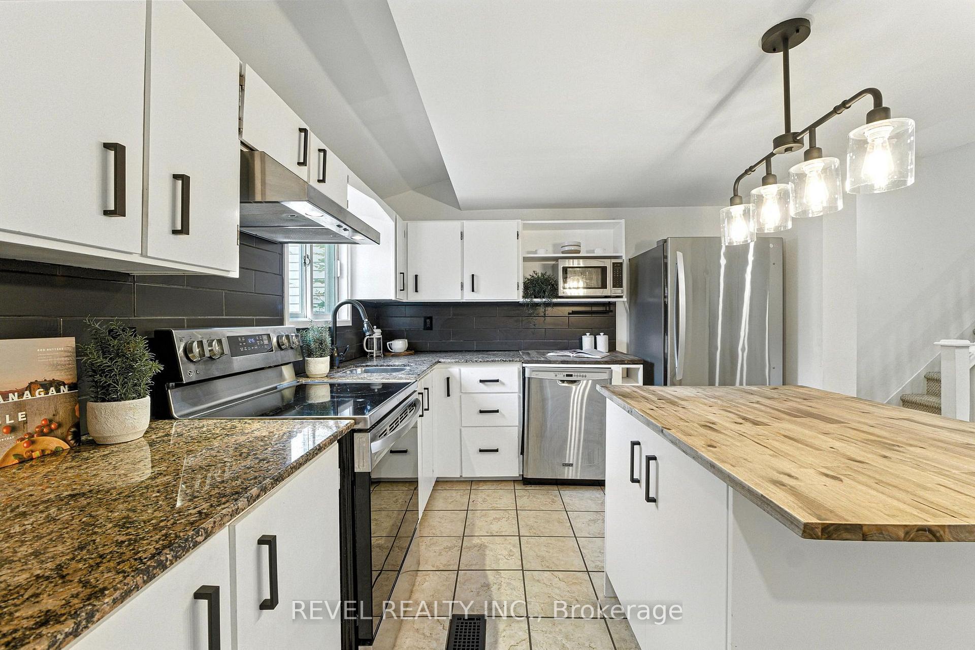 Photo 21 of 236 Cope Street, Hamilton, Homeside — HOMEH
