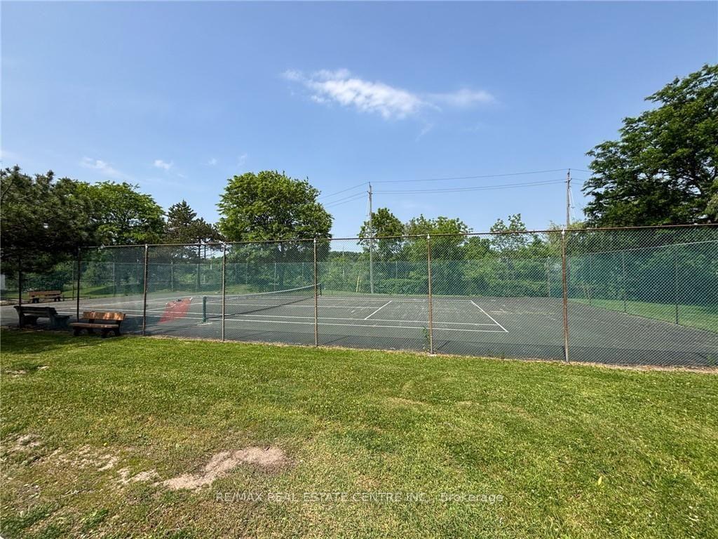 Photo 27 of Unit G, 222 Harvard Place, Waterloo, Lincoln Village — HOMEH