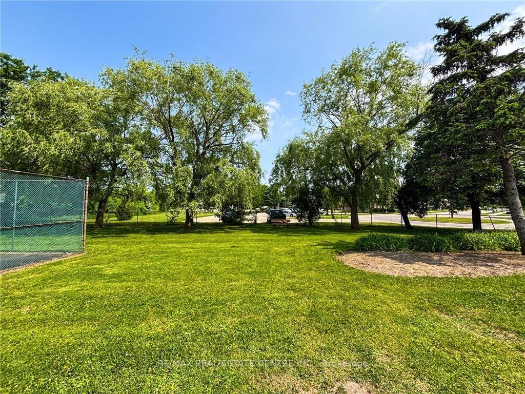 Photo 28 of Unit G, 222 Harvard Place, Waterloo, Lincoln Village — HOMEH