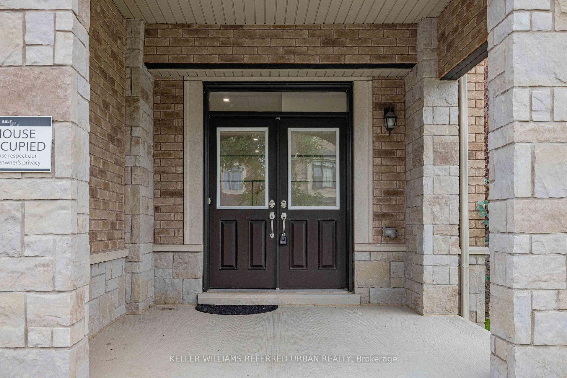 Photo 3 of 6 Sharonview Crescent, East Gwillimbury, Sharon — HOMEH