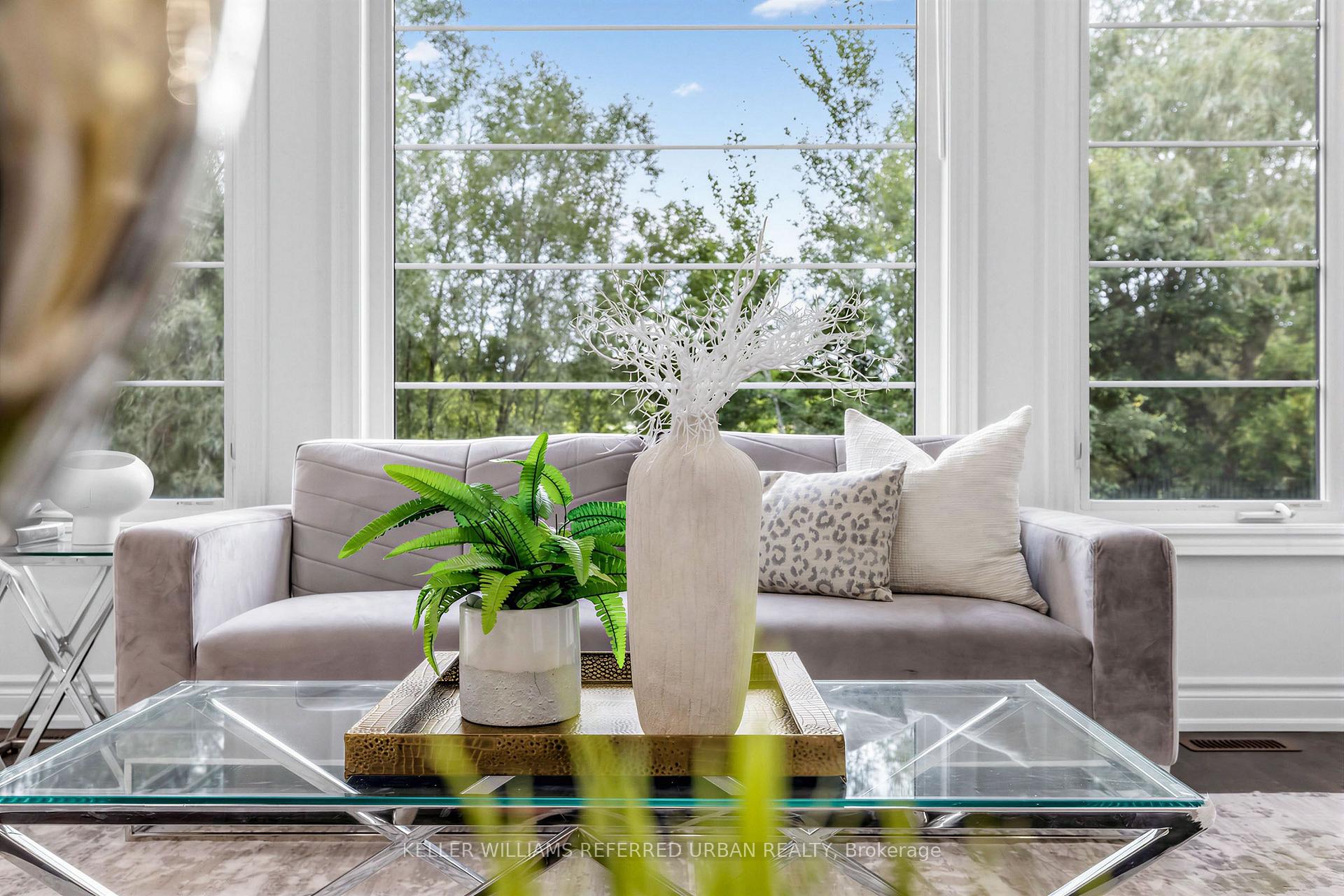 Photo 10 of 6 Sharonview Crescent, East Gwillimbury, Sharon — HOMEH