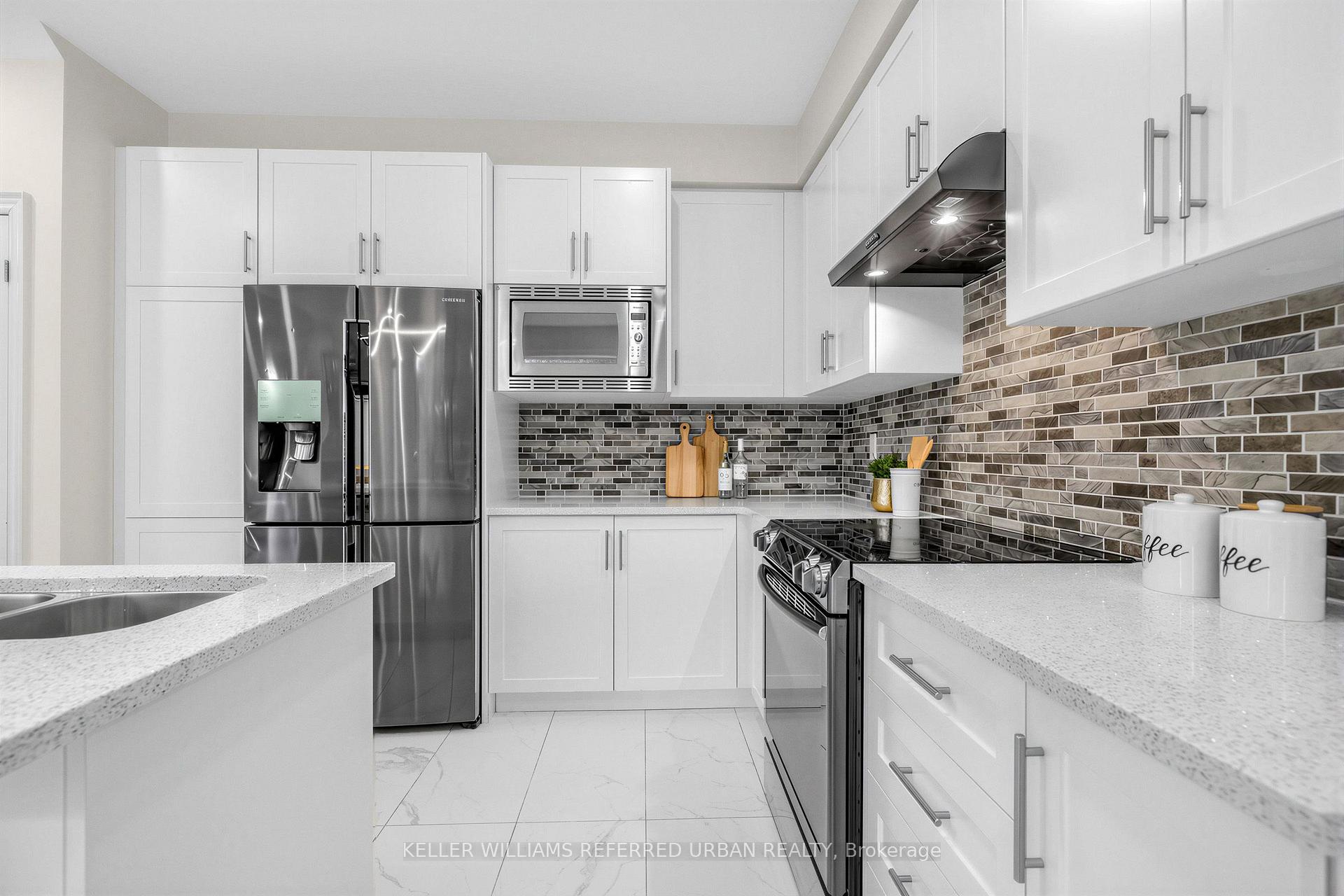 Photo 13 of 6 Sharonview Crescent, East Gwillimbury, Sharon — HOMEH