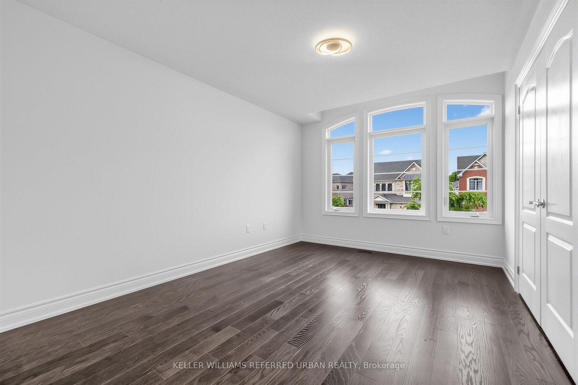 Photo 24 of 6 Sharonview Crescent, East Gwillimbury, Sharon — HOMEH