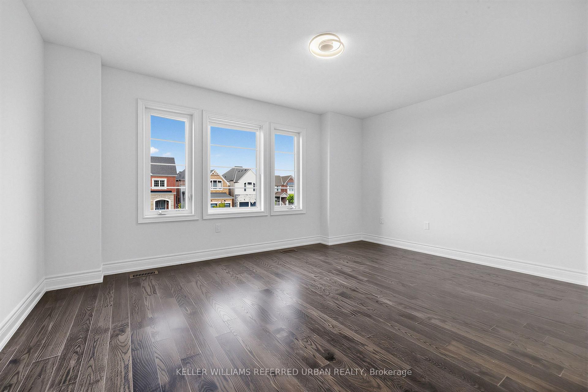 Photo 25 of 6 Sharonview Crescent, East Gwillimbury, Sharon — HOMEH