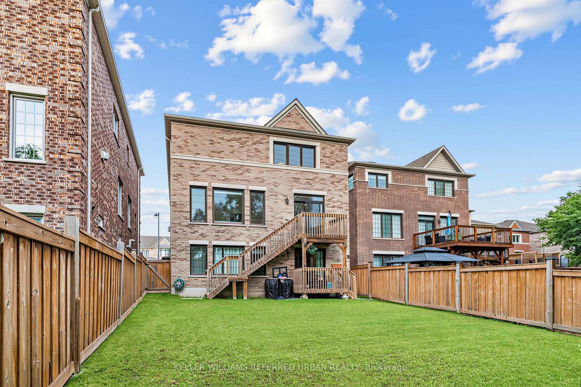 Photo 34 of 6 Sharonview Crescent, East Gwillimbury, Sharon — HOMEH