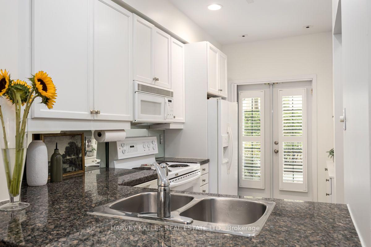 Photo 9 of Unit TH 9, 1 Baxter Street, Toronto, Rosedale-Moore Park — HOMEH