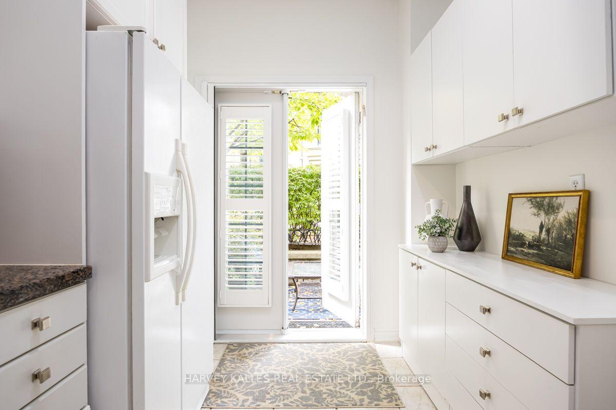 Photo 10 of Unit TH 9, 1 Baxter Street, Toronto, Rosedale-Moore Park — HOMEH