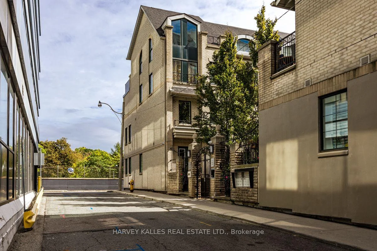 Photo 36 of Unit TH 9, 1 Baxter Street, Toronto, Rosedale-Moore Park — HOMEH