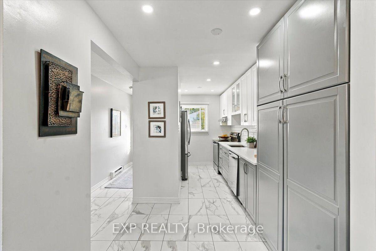Photo 11 of 16 Havenbrook Court, Brampton, Central Park — HOMEH