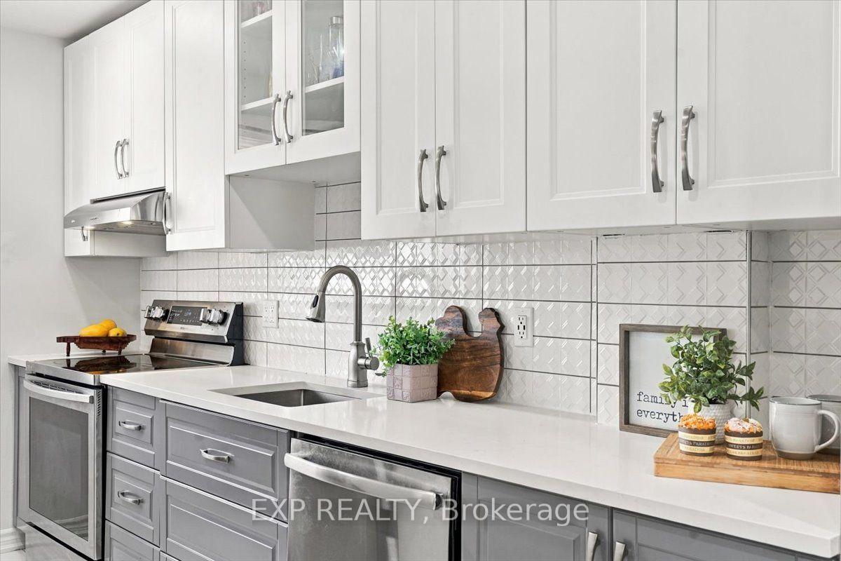 Photo 13 of 16 Havenbrook Court, Brampton, Central Park — HOMEH