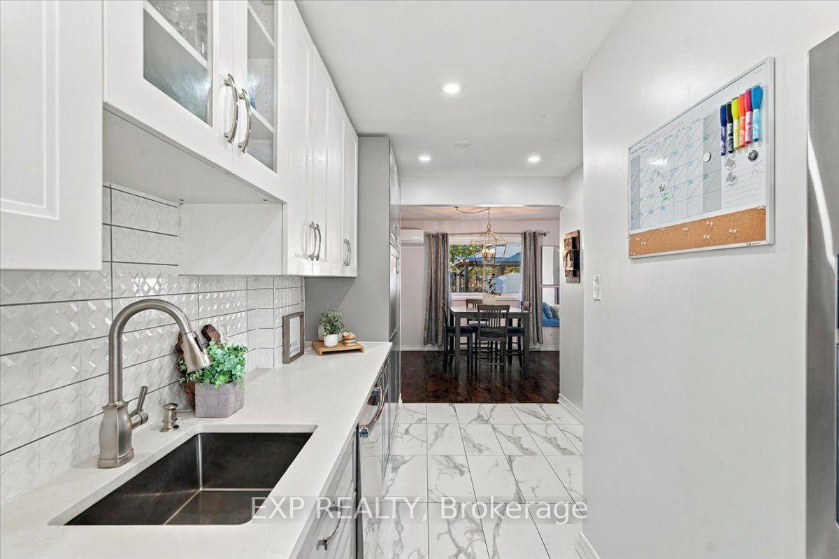 Photo 15 of 16 Havenbrook Court, Brampton, Central Park — HOMEH