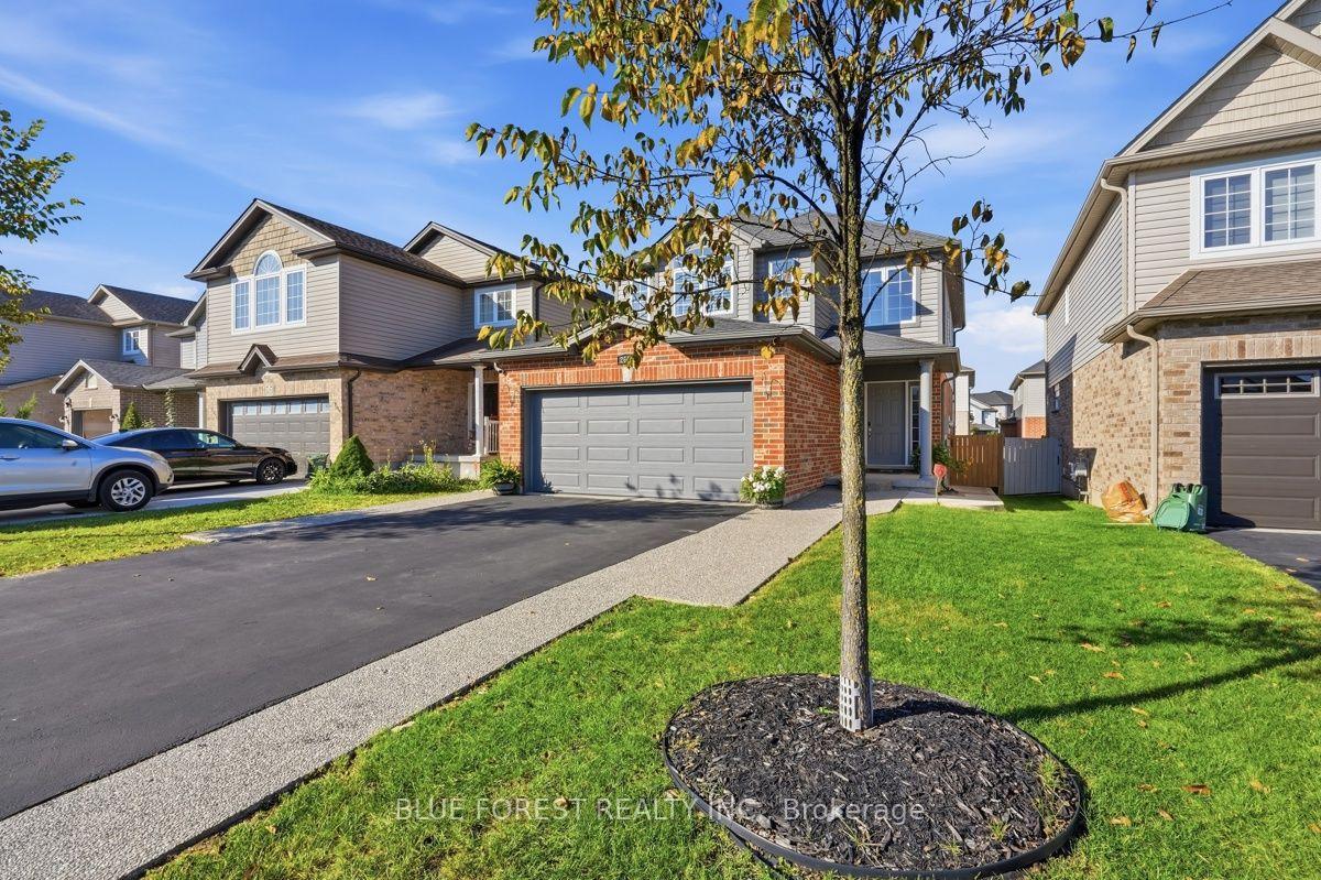 Photo 2 of 2645 Asima Drive, London, South U — HOMEH