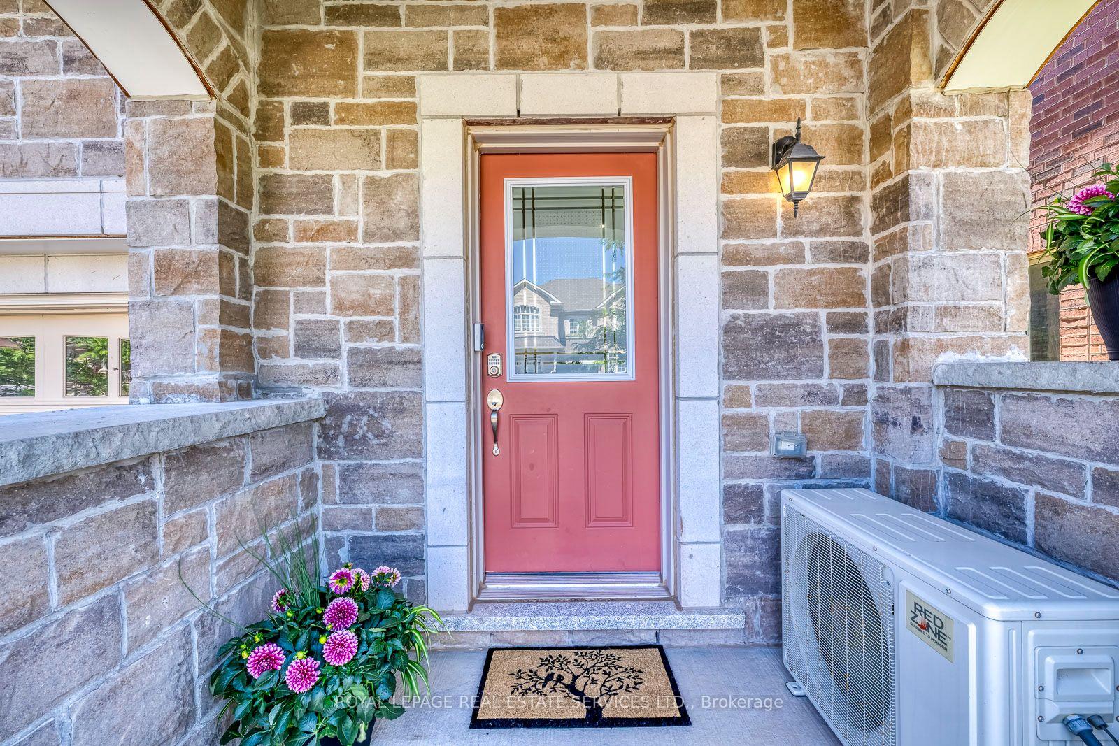 Photo 3 of 486 Silver Maple Road, Oakville, Joshua Meadows — HOMEH