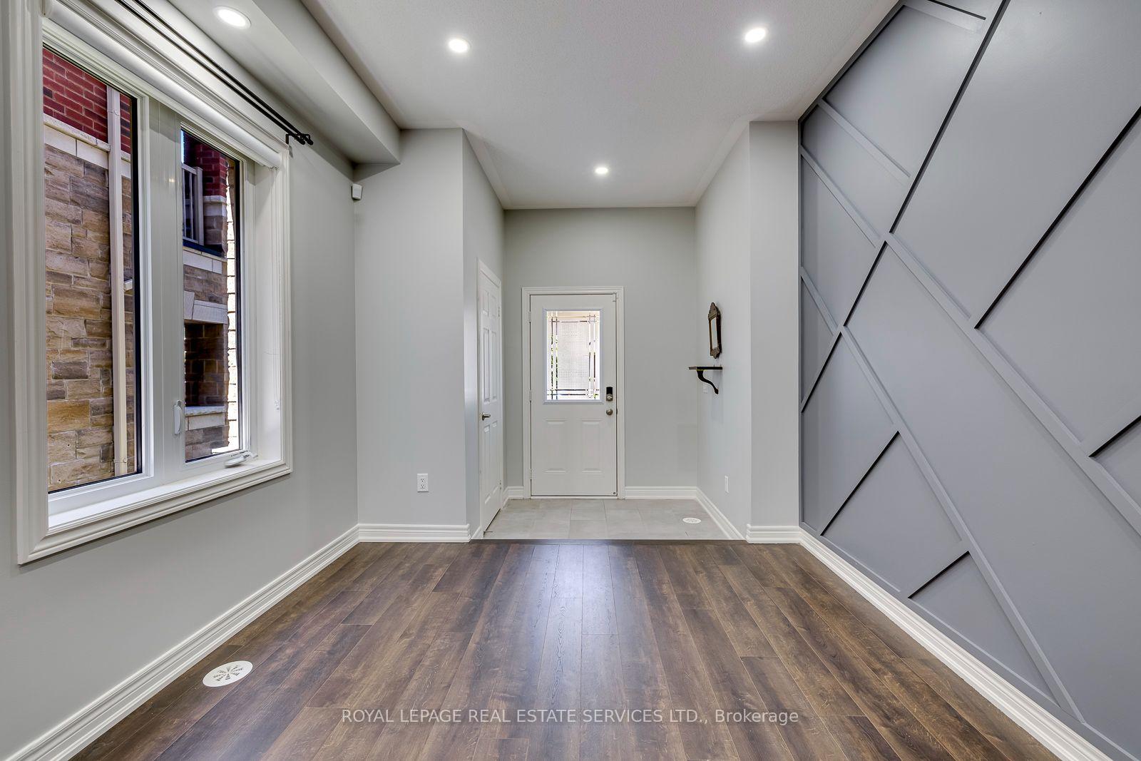 Photo 4 of 486 Silver Maple Road, Oakville, Joshua Meadows — HOMEH