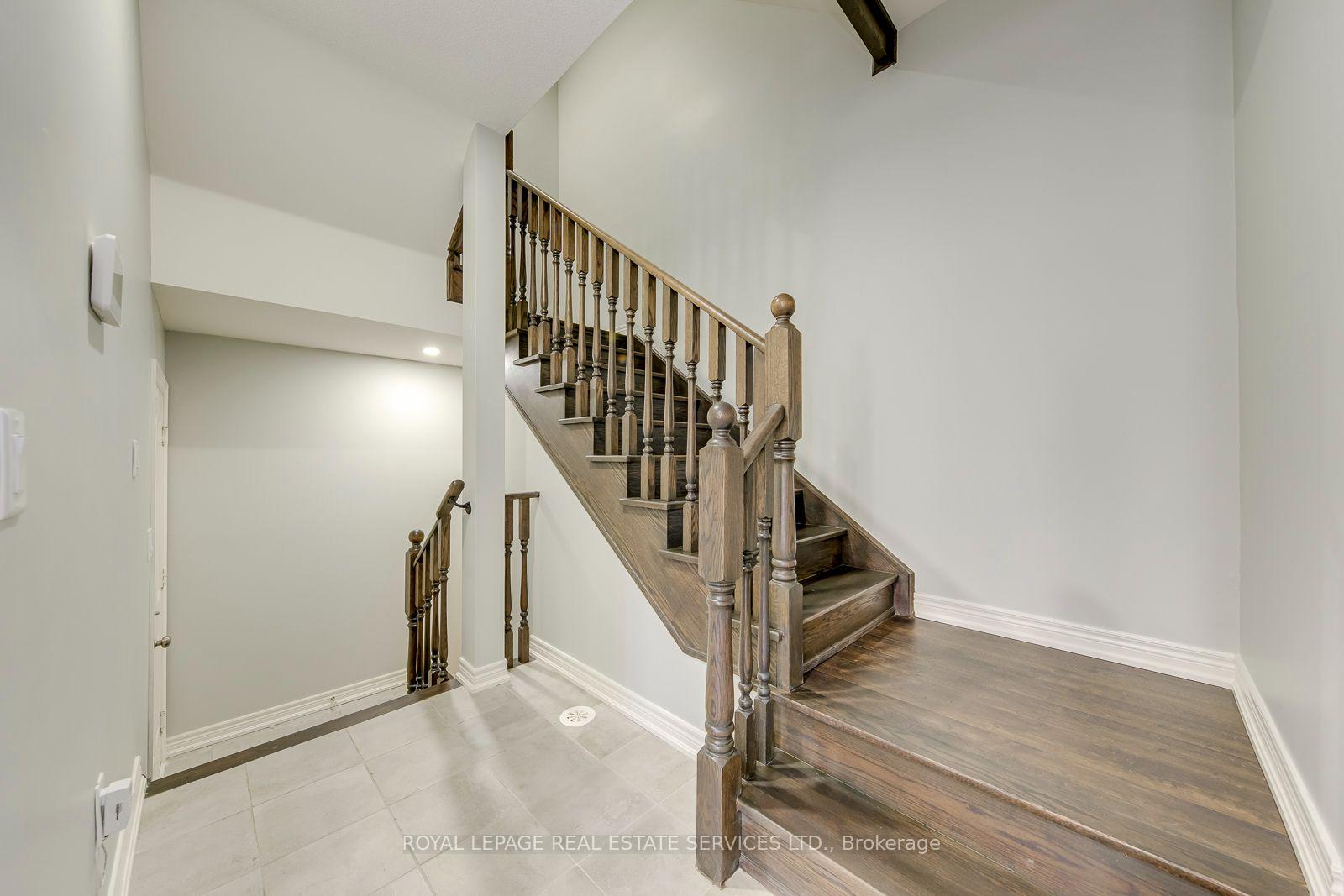 Photo 9 of 486 Silver Maple Road, Oakville, Joshua Meadows — HOMEH