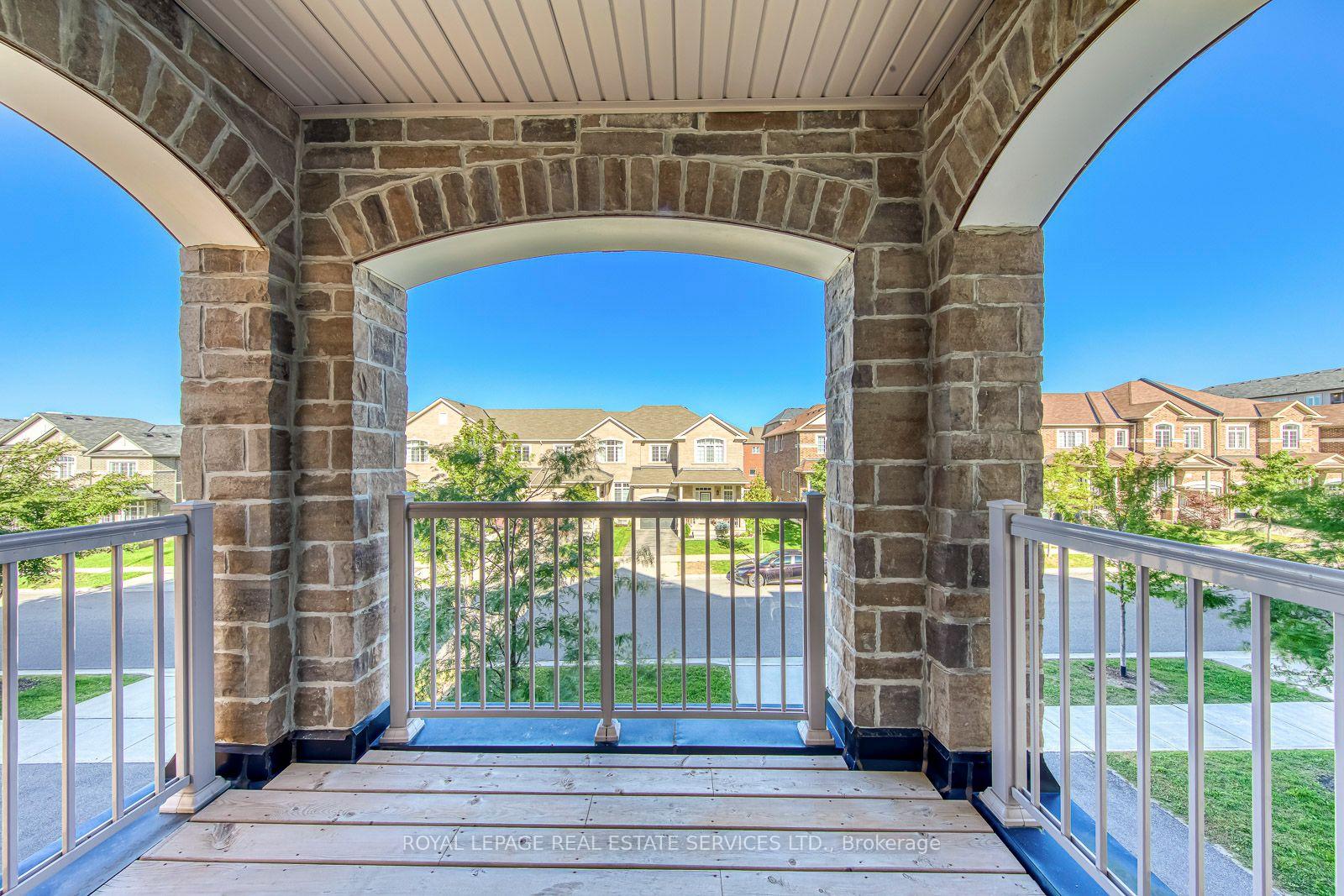 Photo 10 of 486 Silver Maple Road, Oakville, Joshua Meadows — HOMEH