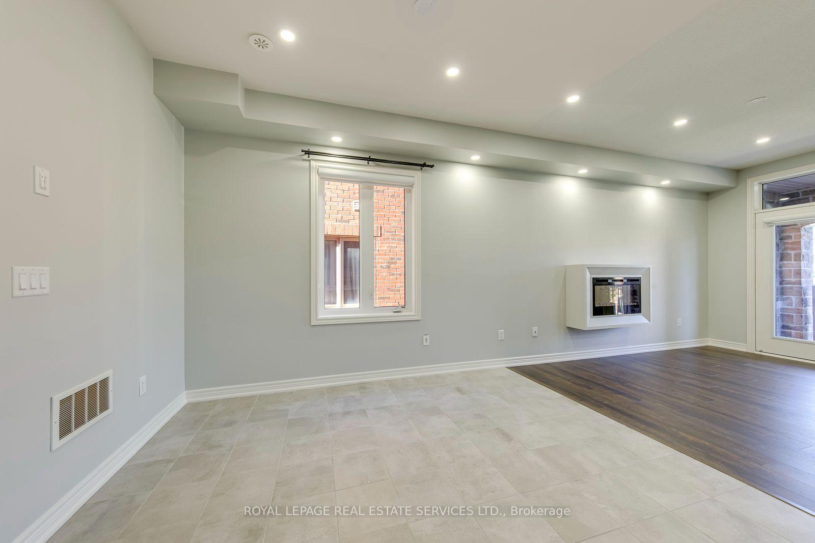Photo 12 of 486 Silver Maple Road, Oakville, Joshua Meadows — HOMEH