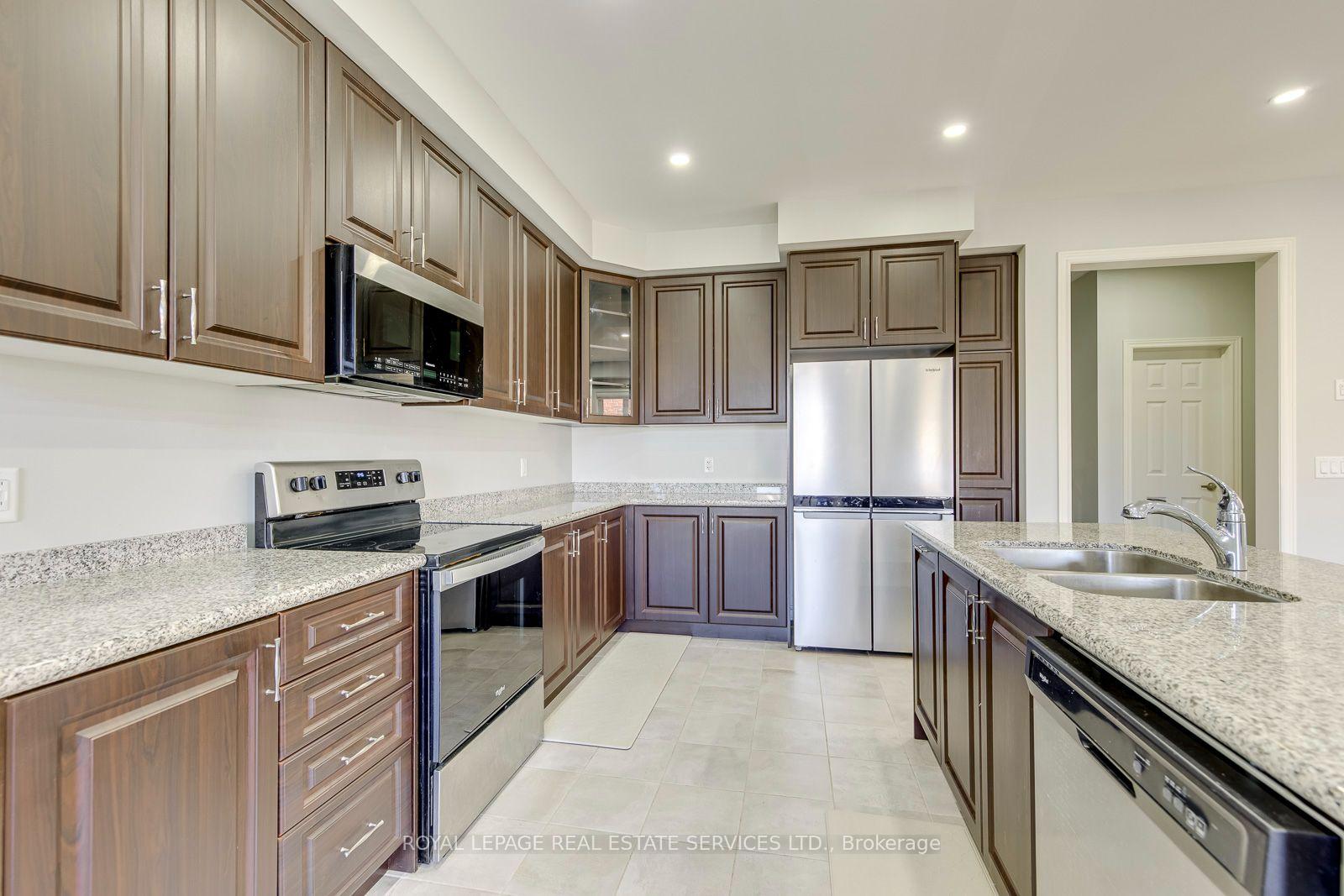 Photo 17 of 486 Silver Maple Road, Oakville, Joshua Meadows — HOMEH