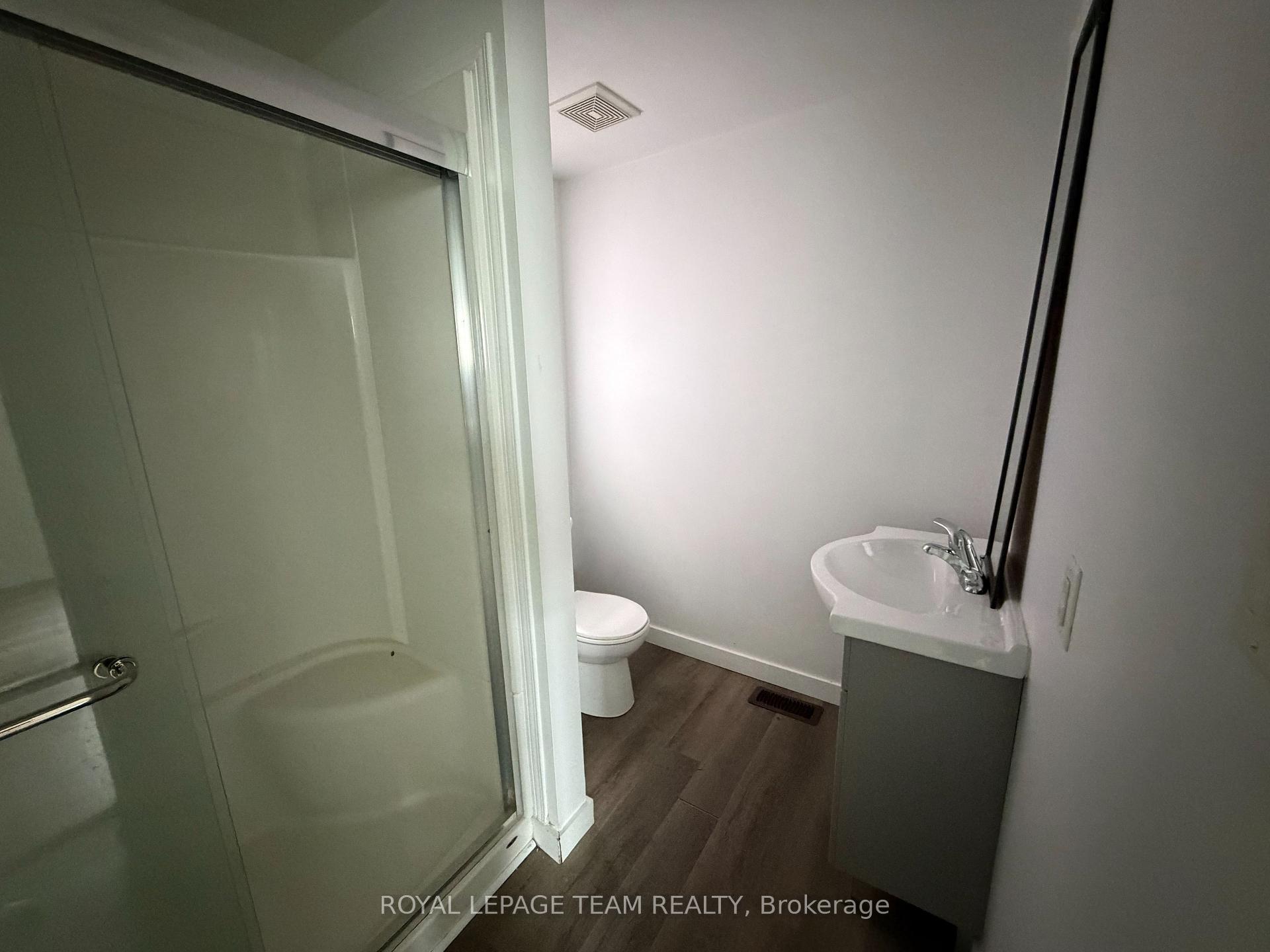 Photo 10 of 27 Poplar Street, Ottawa, West Centre Town — HOMEH