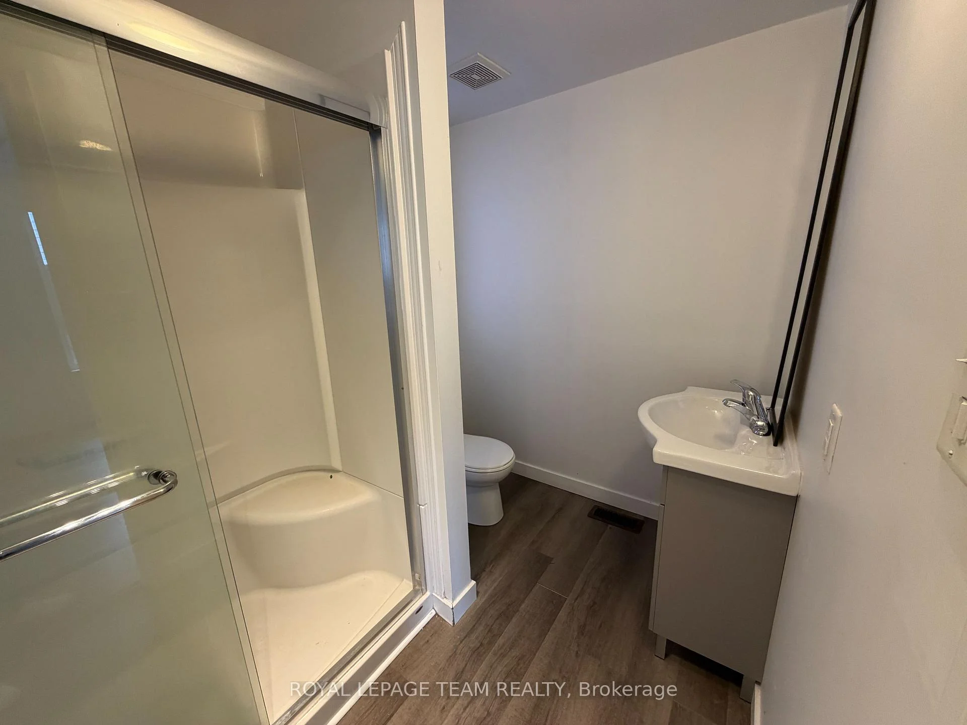 Photo 13 of 27 Poplar Street, Ottawa, West Centre Town — HOMEH