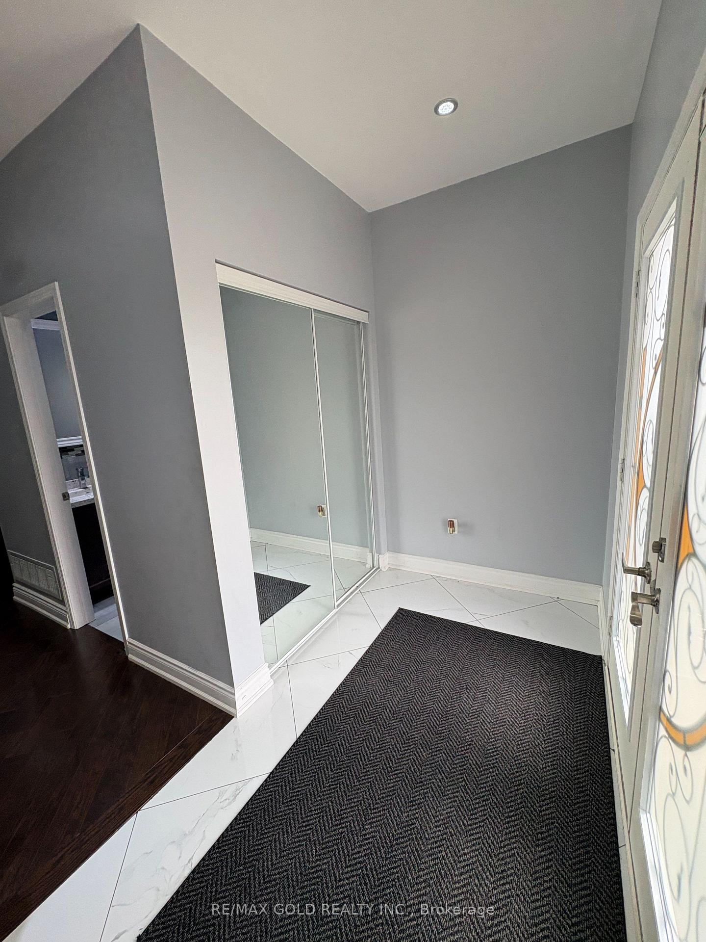 Photo 3 of 2199 Batters Loop Street, Innisfil, Alcona — HOMEH