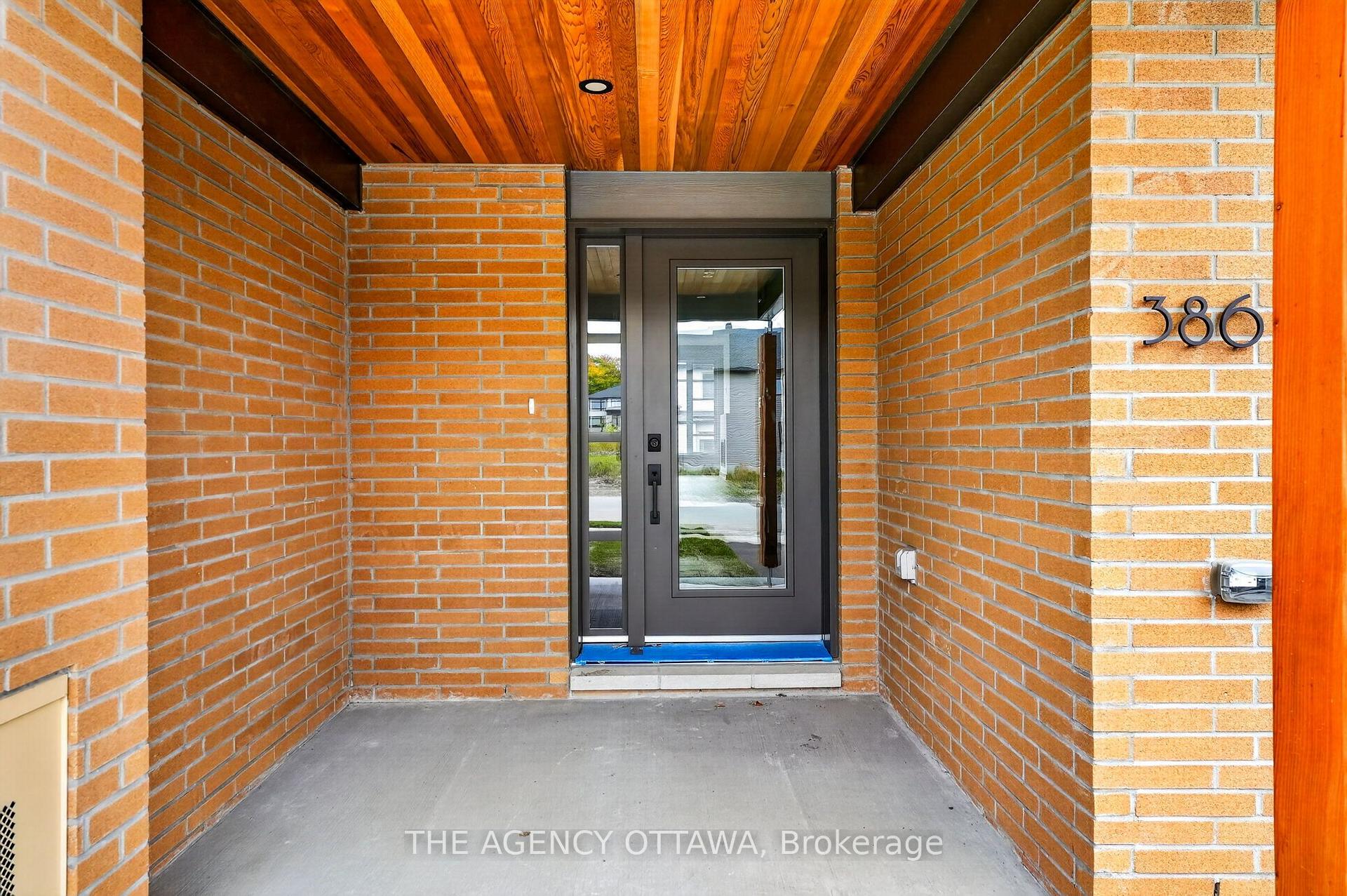 Photo 3 of 386 Walden Drive, Ottawa, Kanata - Kanata Lakes/Heritage Hills — HOMEH