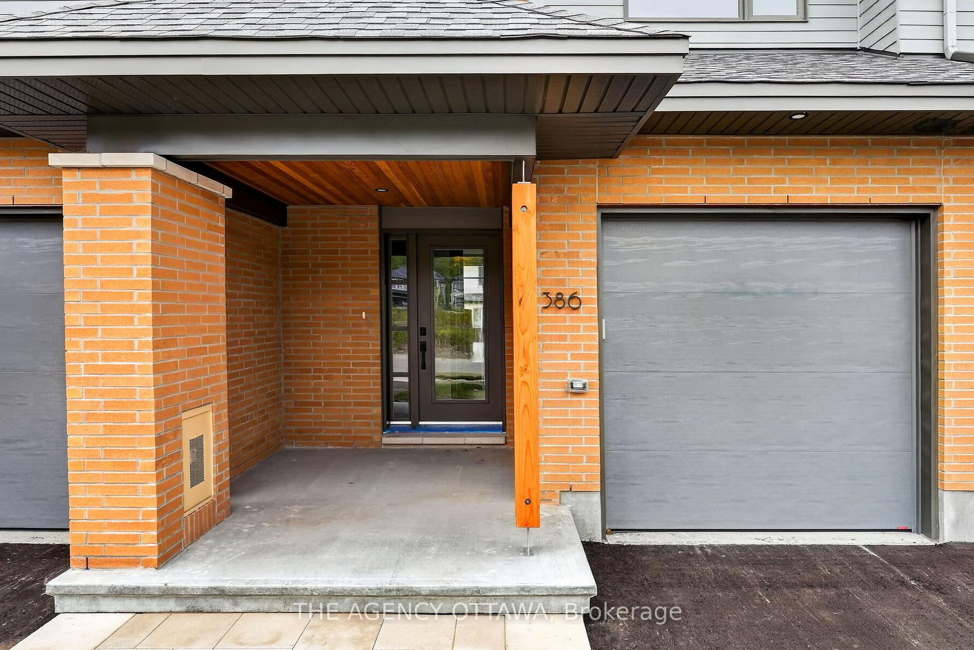 Photo 4 of 386 Walden Drive, Ottawa, Kanata - Kanata Lakes/Heritage Hills — HOMEH
