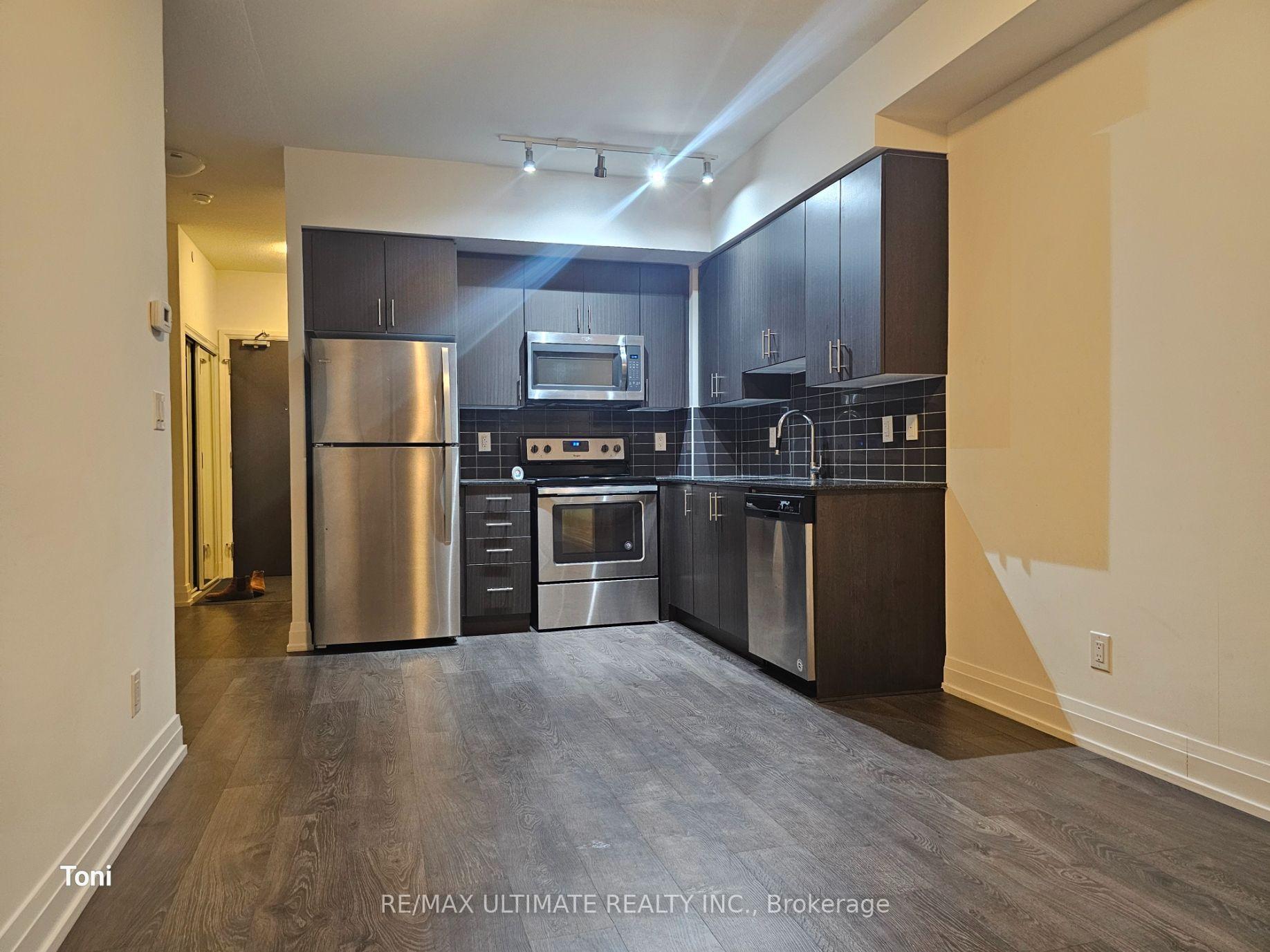 Photo 2 of Unit 1610, 3600 Highway 7 Road, Vaughan, East Woodbridge — HOMEH