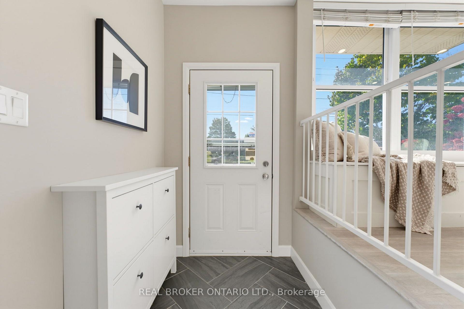 Photo 4 of 300 Westmount Road E, Kitchener, Meinzinger — HOMEH