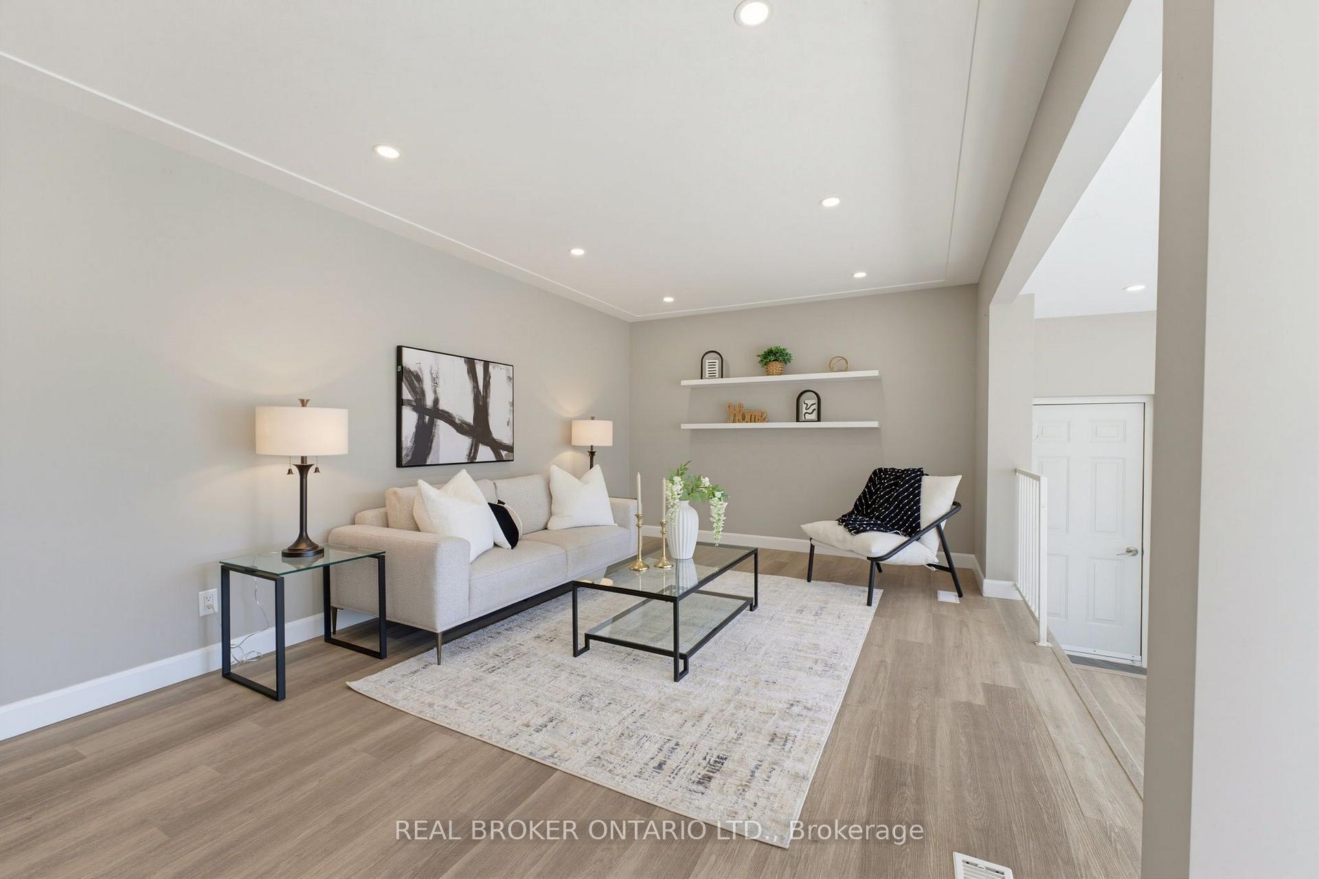 Photo 6 of 300 Westmount Road E, Kitchener, Meinzinger — HOMEH