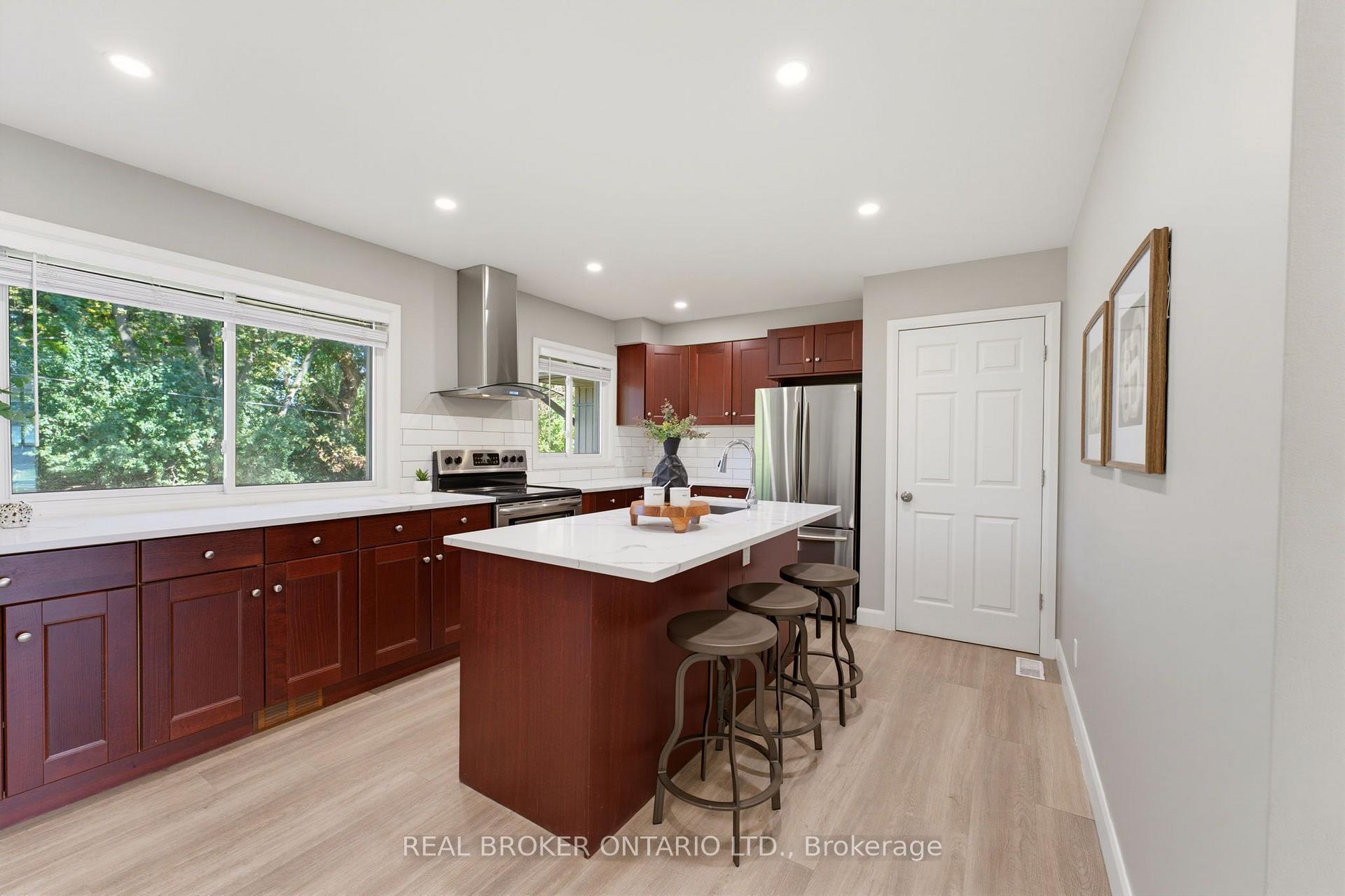 Photo 11 of 300 Westmount Road E, Kitchener, Meinzinger — HOMEH