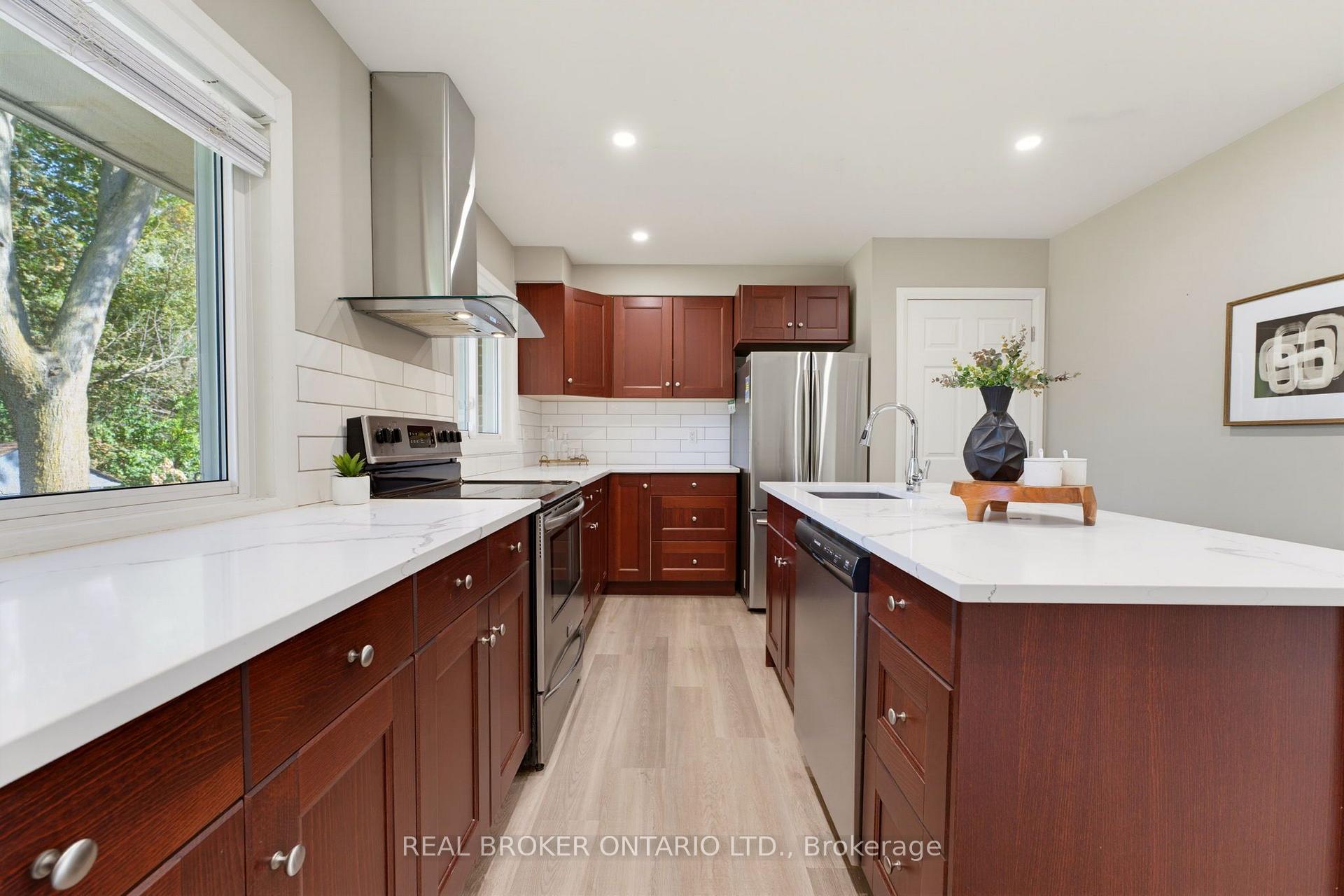 Photo 12 of 300 Westmount Road E, Kitchener, Meinzinger — HOMEH