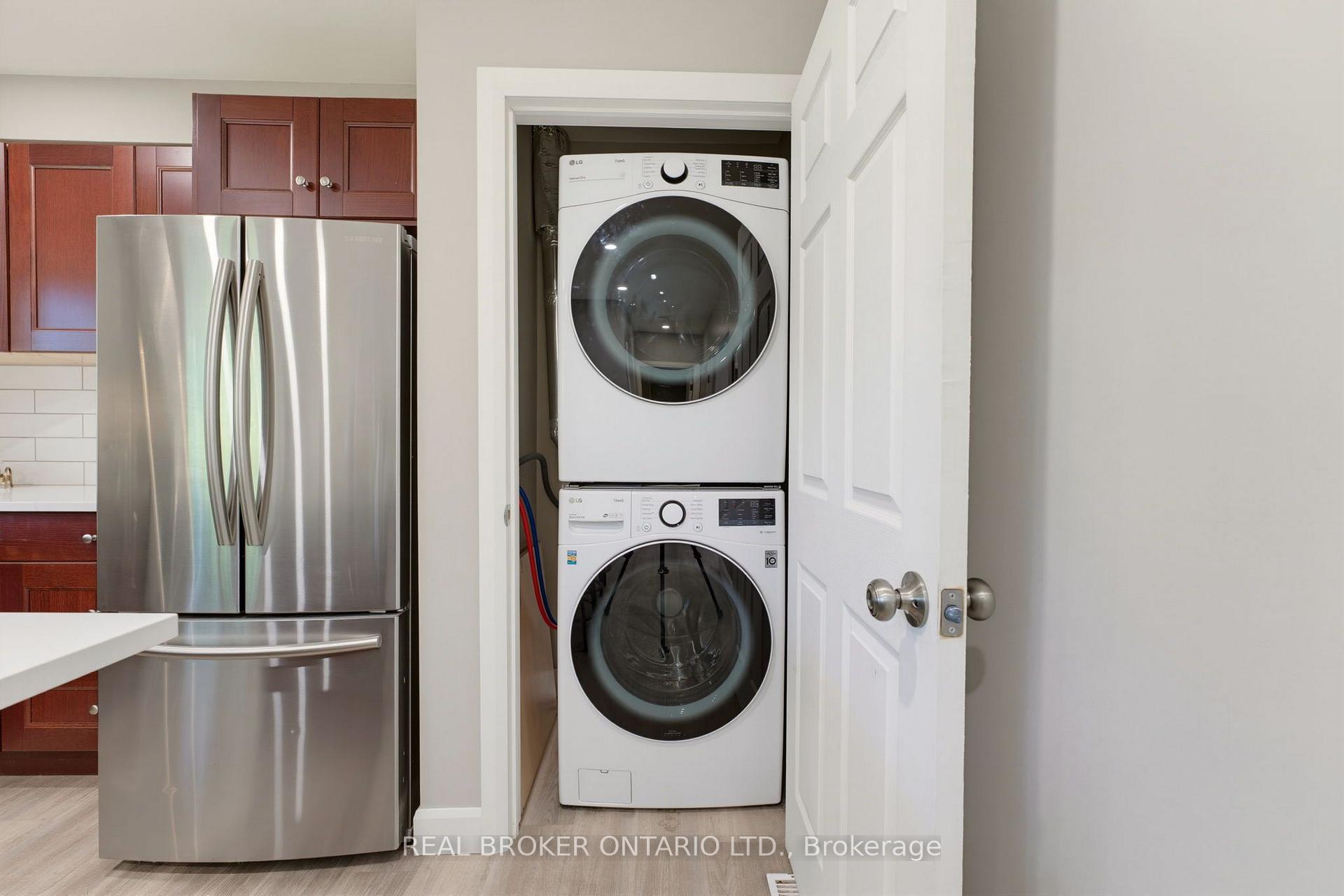 Photo 15 of 300 Westmount Road E, Kitchener, Meinzinger — HOMEH