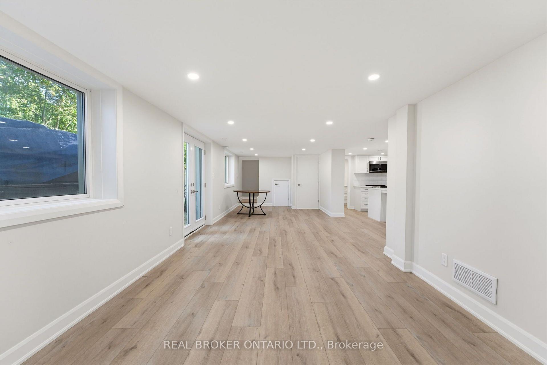 Photo 21 of 300 Westmount Road E, Kitchener, Meinzinger — HOMEH