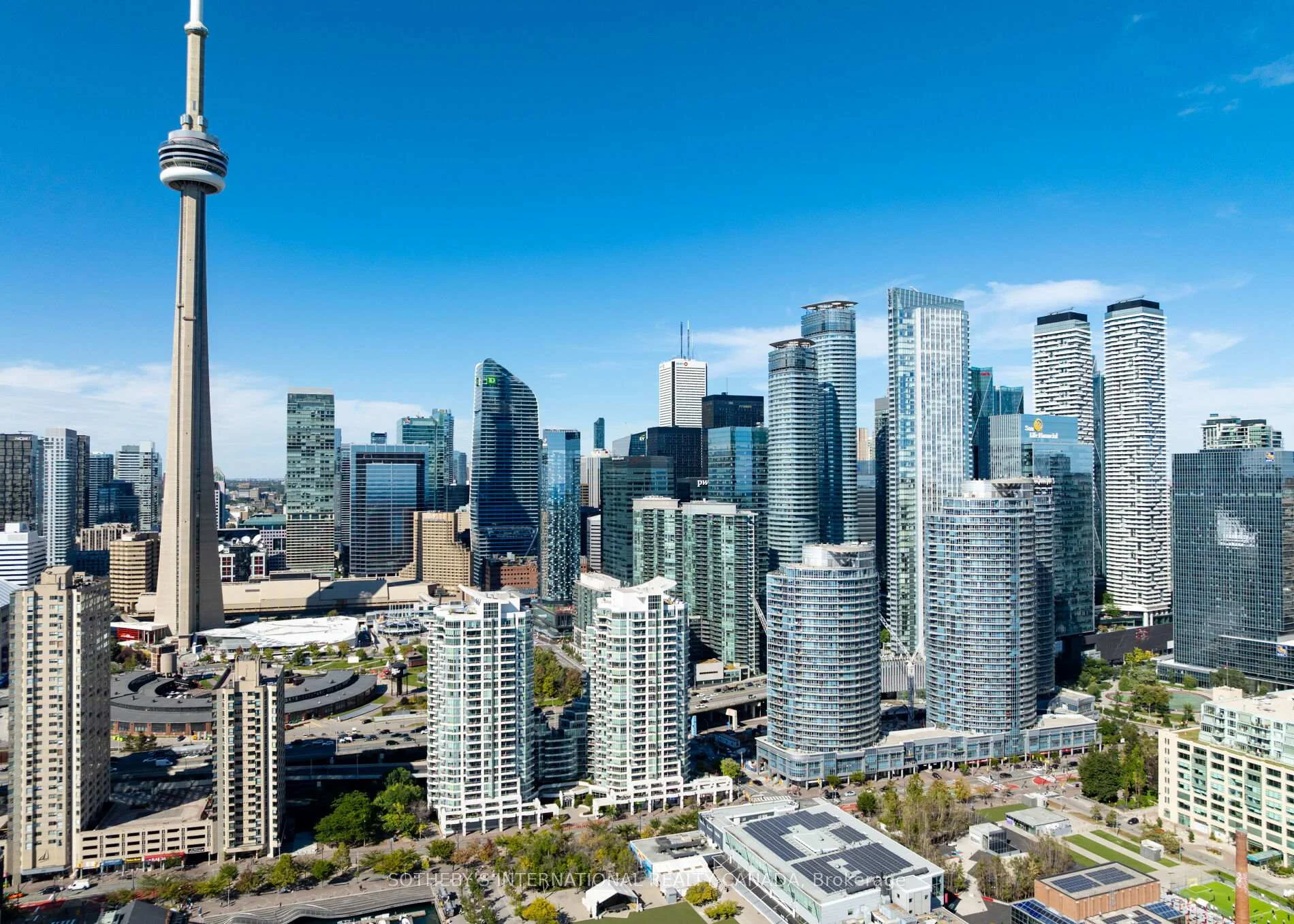 Photo 4 of Unit 2811, 230 Queens Quay W, Toronto, Waterfront Communities — HOMEH