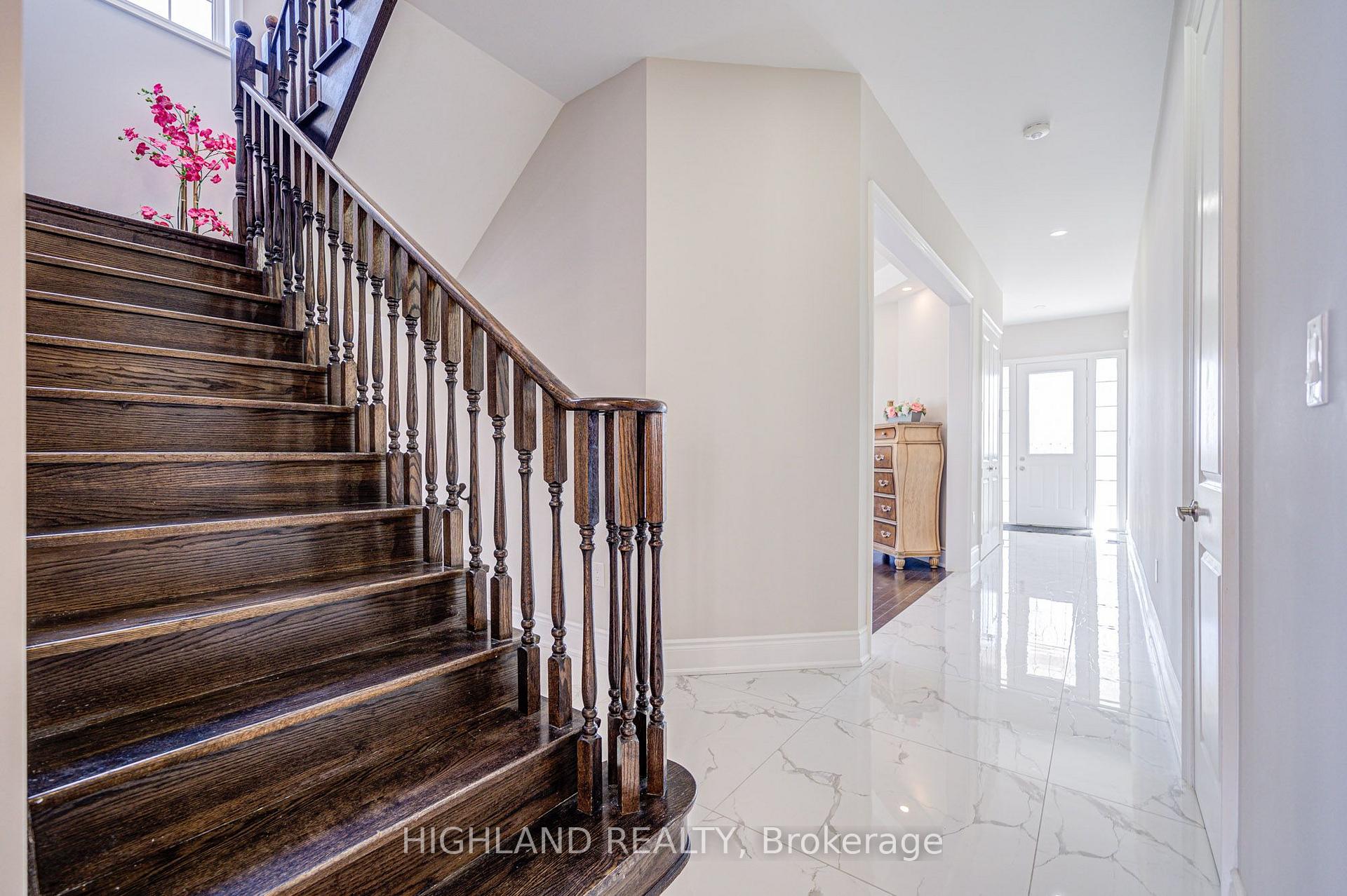 Photo 12 of 425 Threshing Mill Boulevard, Oakville, Joshua Meadows — HOMEH