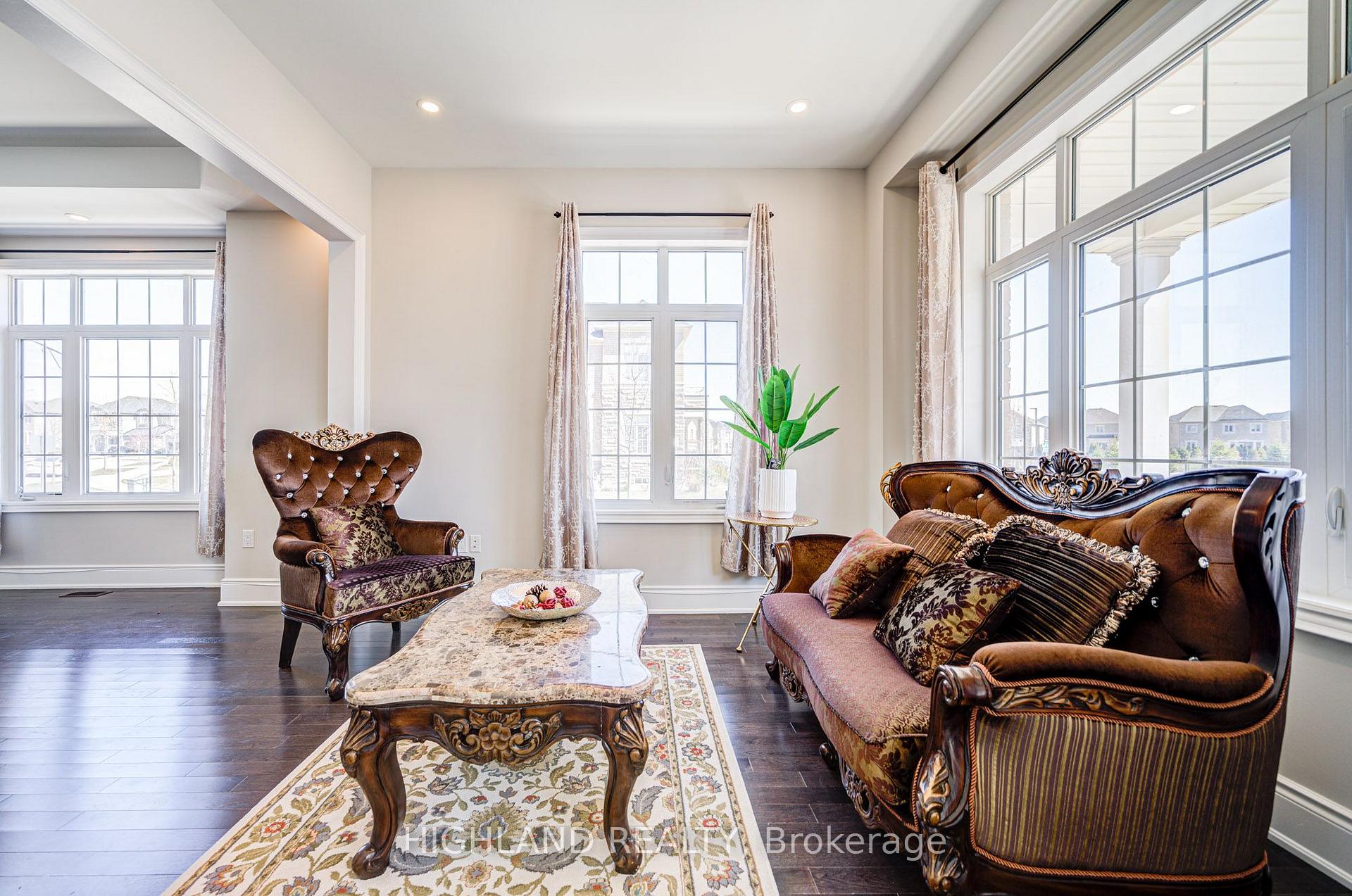 Photo 16 of 425 Threshing Mill Boulevard, Oakville, Joshua Meadows — HOMEH