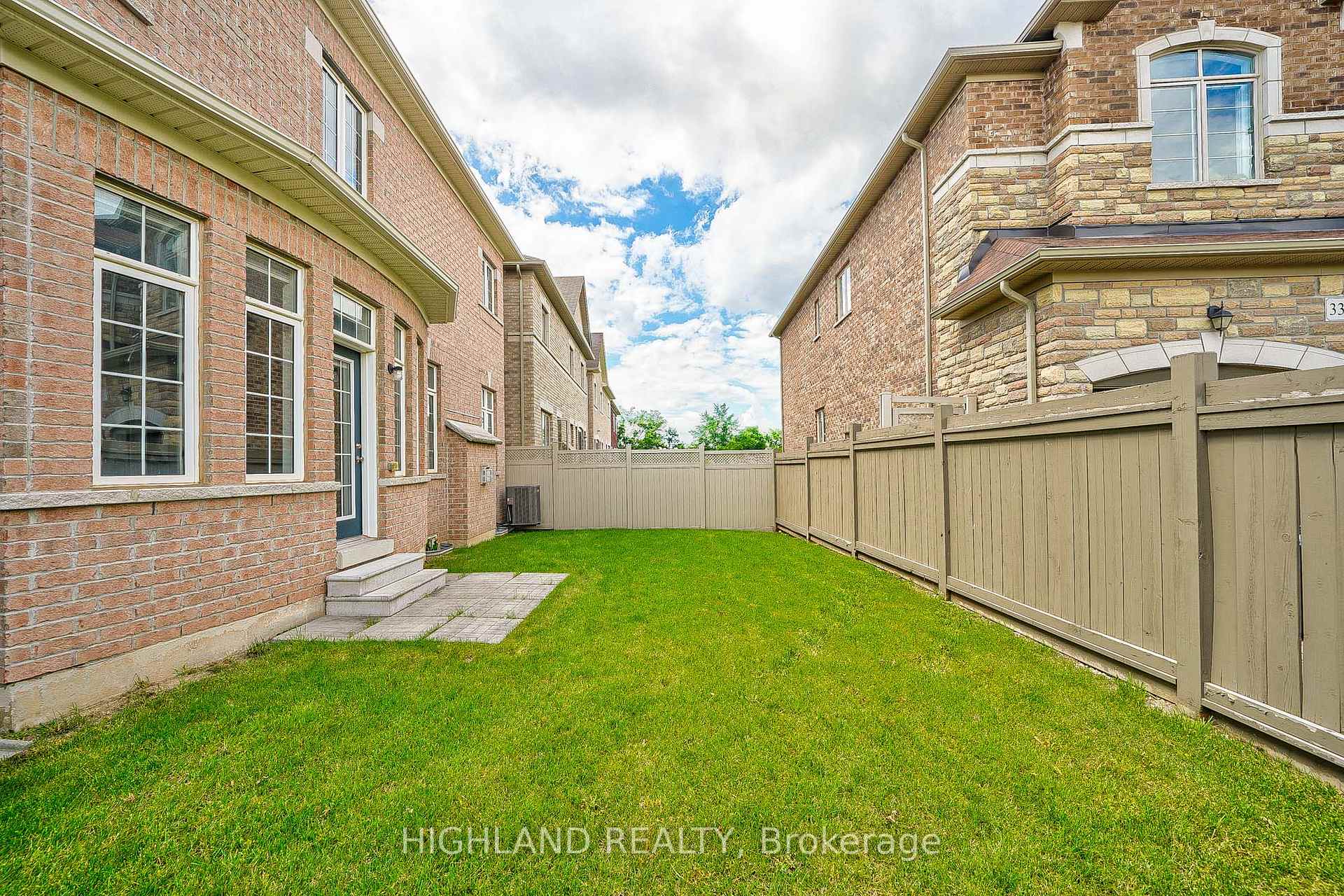 Photo 35 of 425 Threshing Mill Boulevard, Oakville, Joshua Meadows — HOMEH