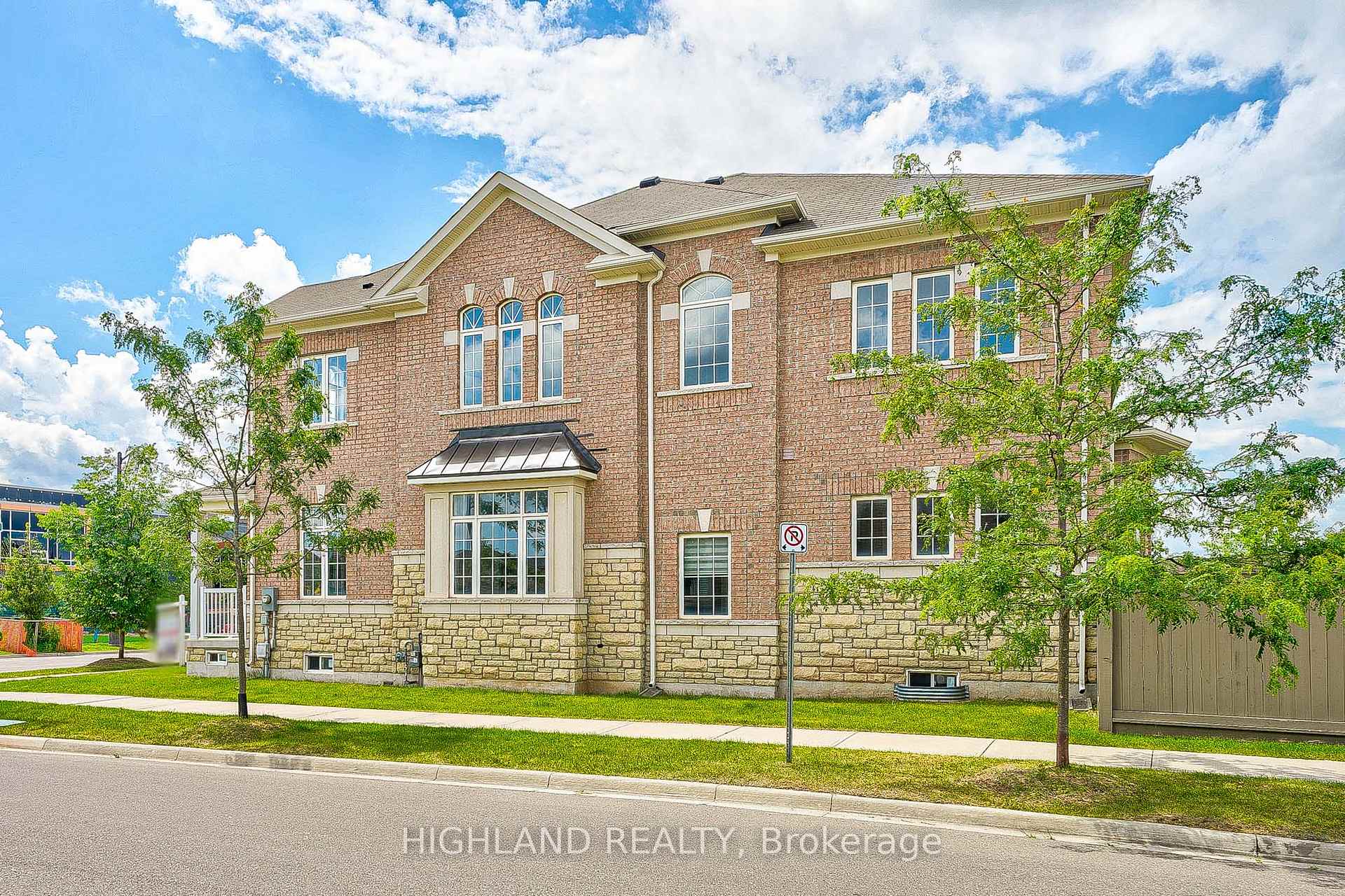 Photo 38 of 425 Threshing Mill Boulevard, Oakville, Joshua Meadows — HOMEH