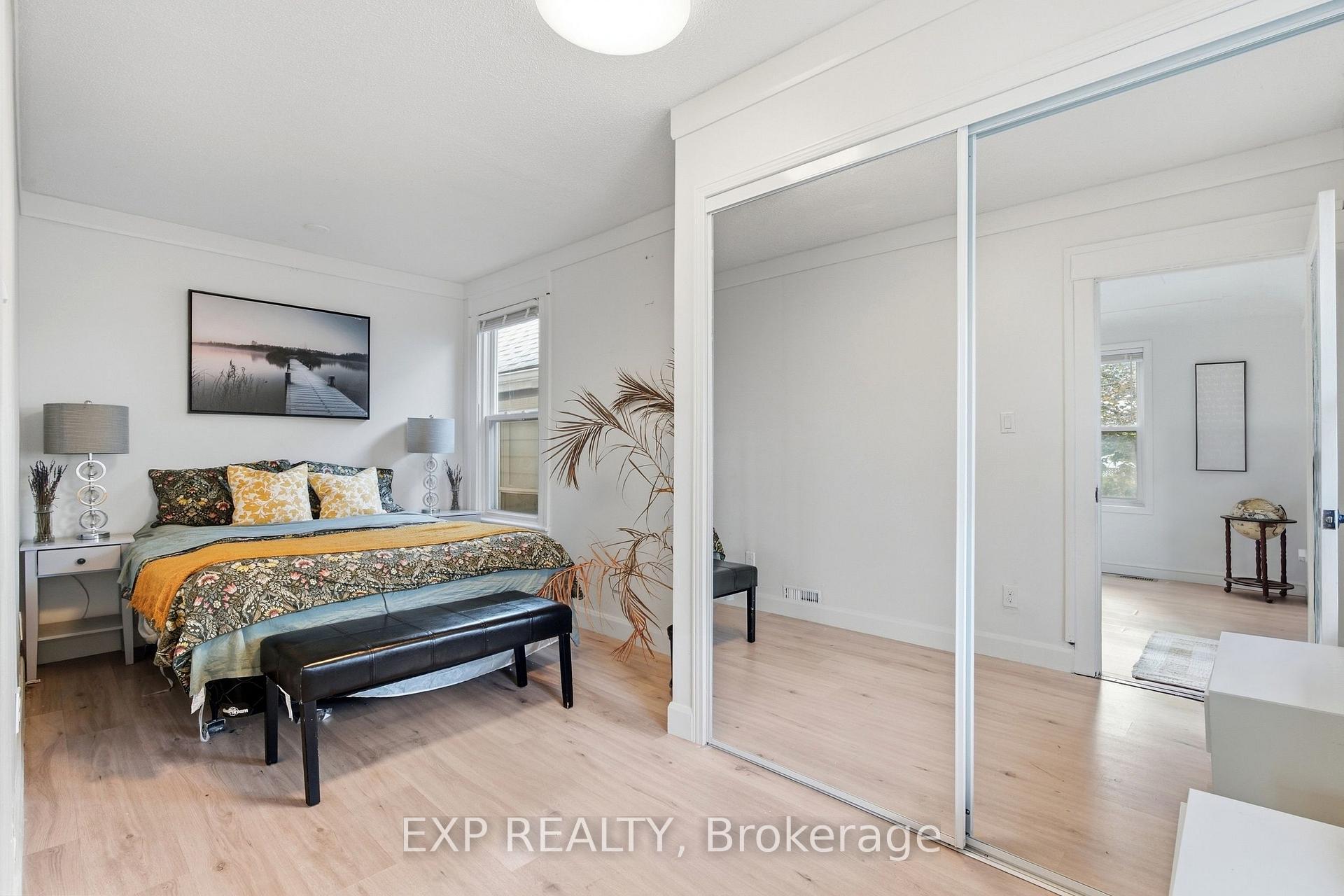 Photo 12 of 264 Britannia Avenue, Hamilton, Homeside — HOMEH