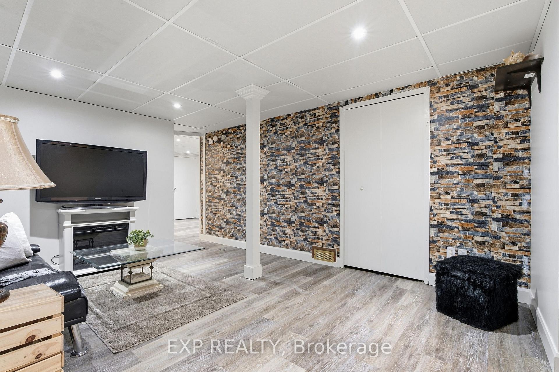 Photo 22 of 264 Britannia Avenue, Hamilton, Homeside — HOMEH