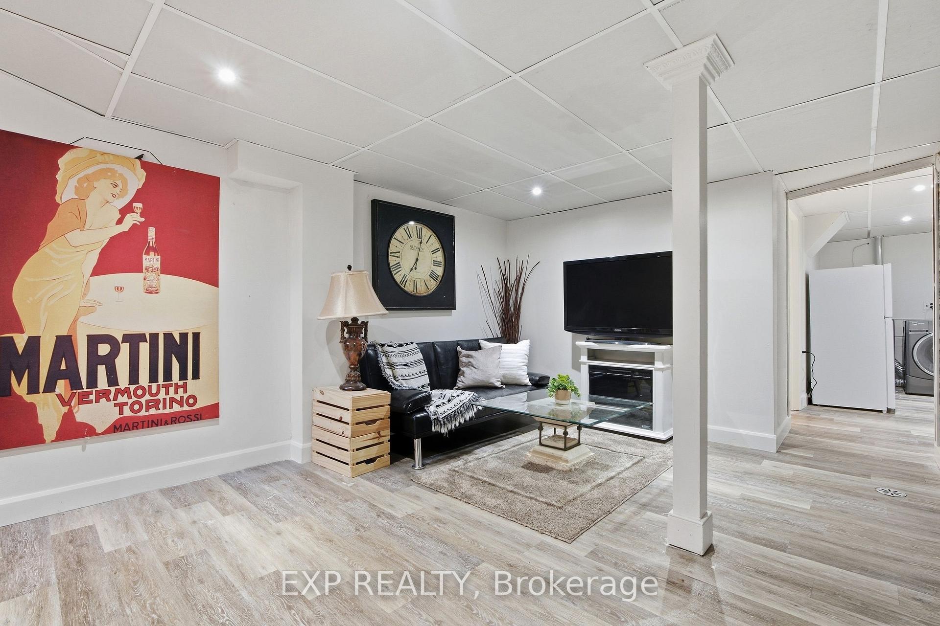 Photo 23 of 264 Britannia Avenue, Hamilton, Homeside — HOMEH