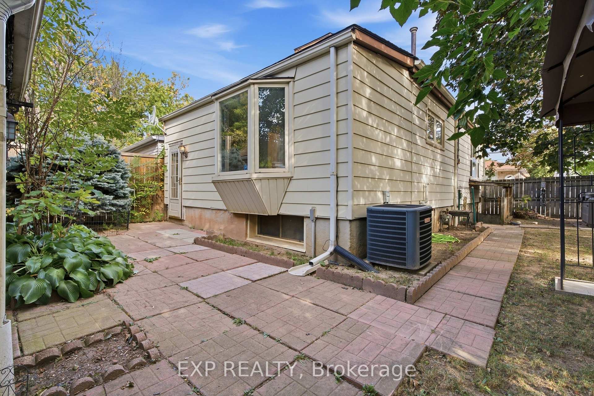Photo 31 of 264 Britannia Avenue, Hamilton, Homeside — HOMEH