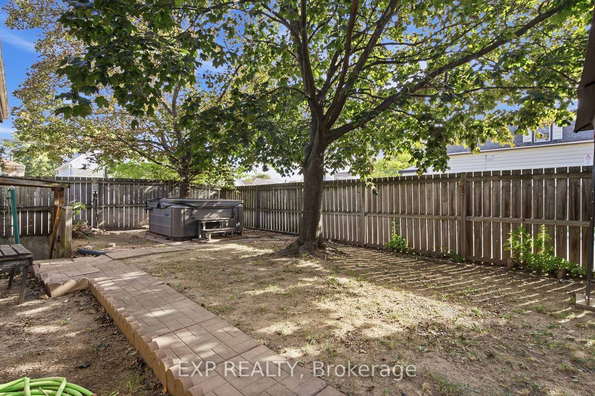 Photo 35 of 264 Britannia Avenue, Hamilton, Homeside — HOMEH