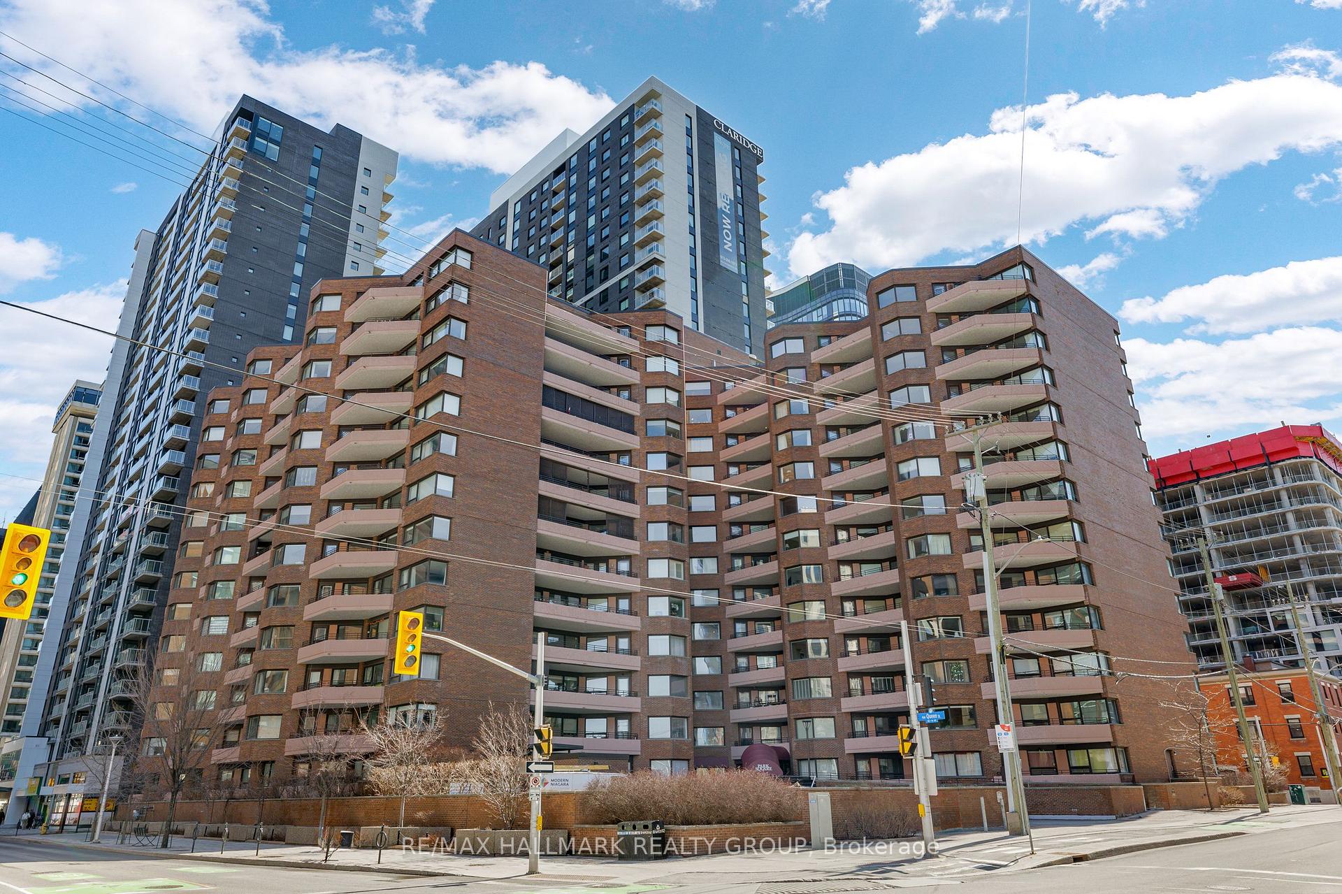 Photo of Unit 810, 151 Bay Street