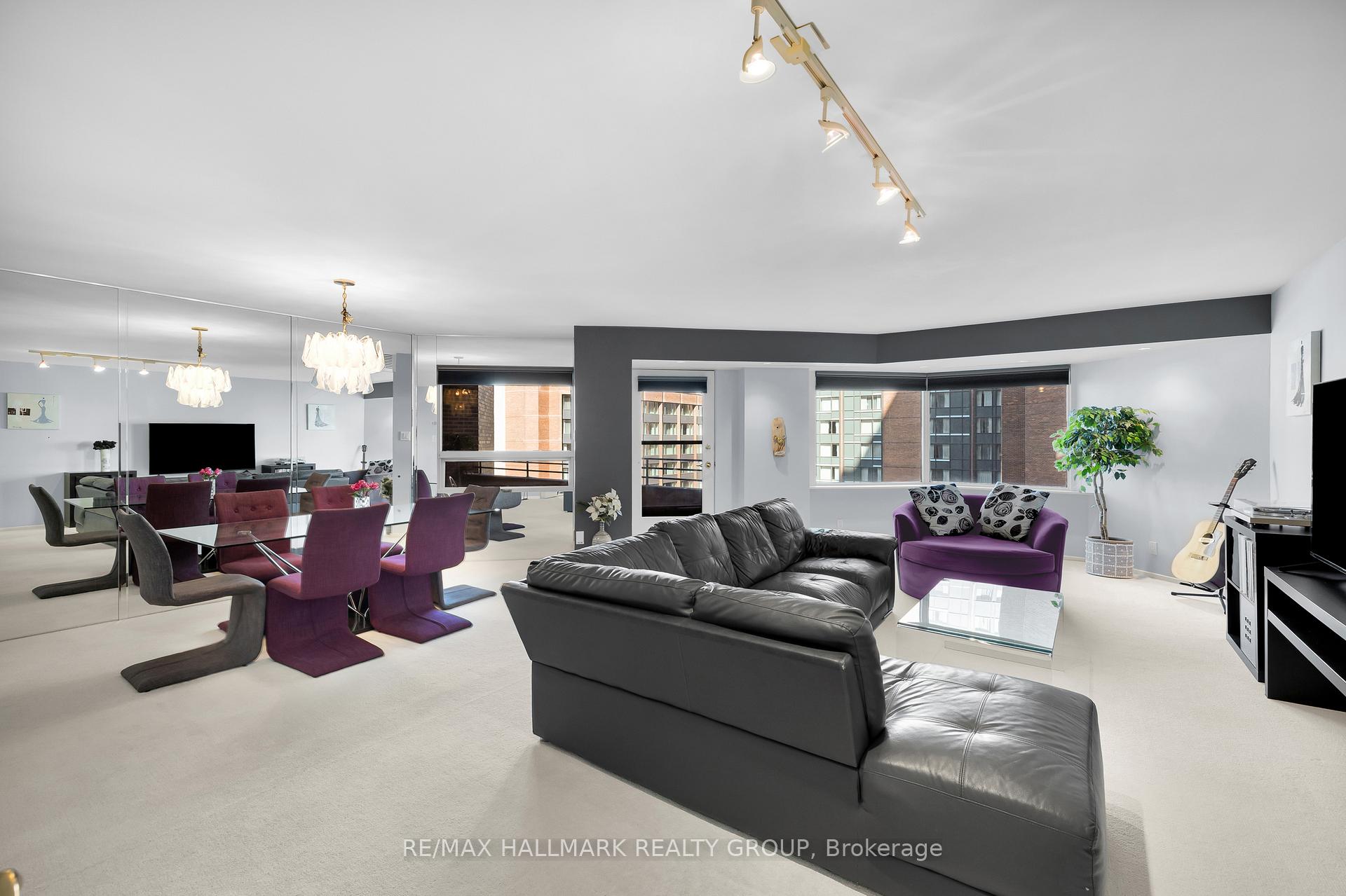 Photo 2 of Unit 810, 151 Bay Street, Ottawa, Ottawa Centre — HOMEH