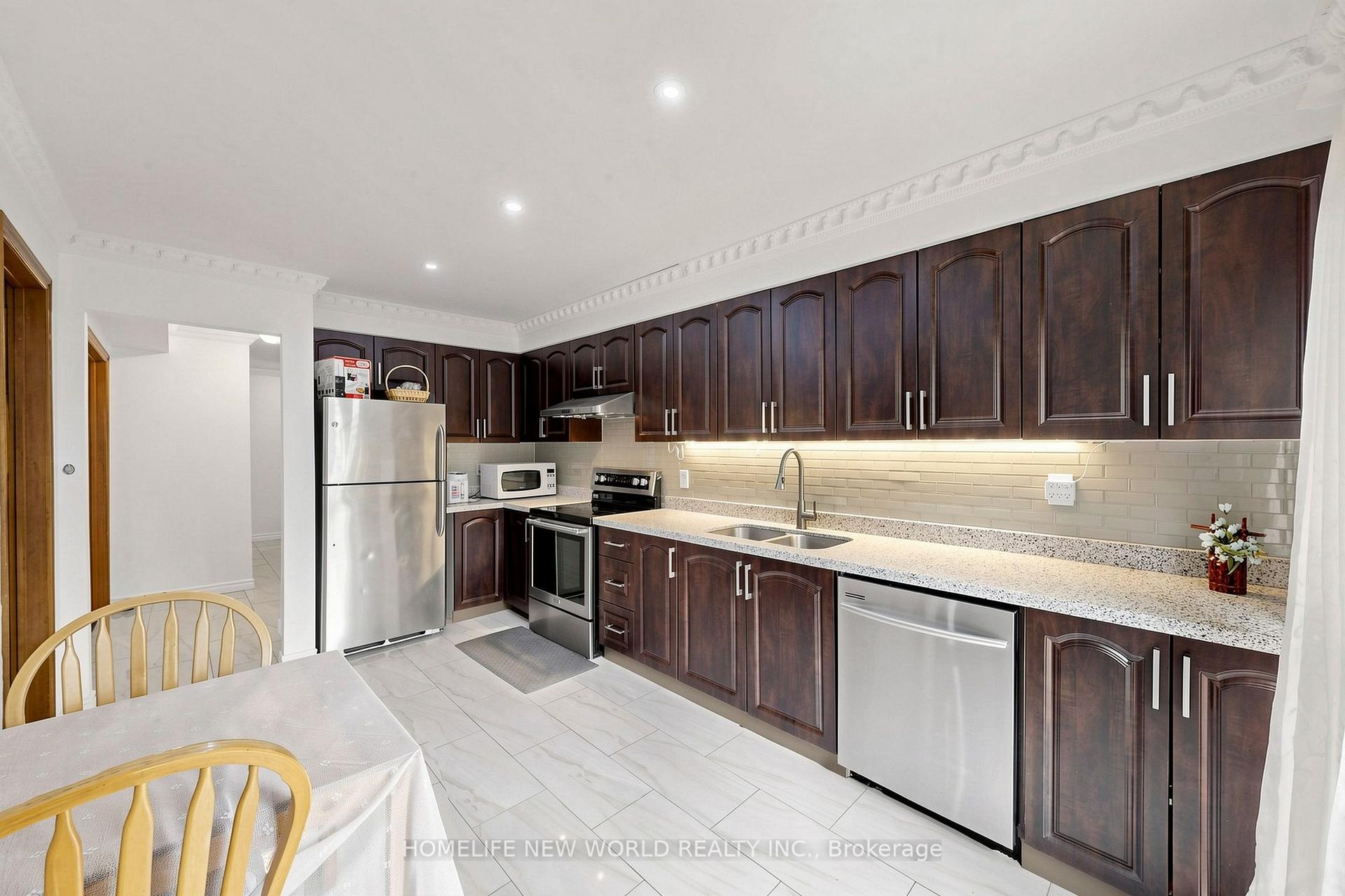 Photo 10 of 65 Tangmere Crescent, Markham, Milliken Mills East — HOMEH