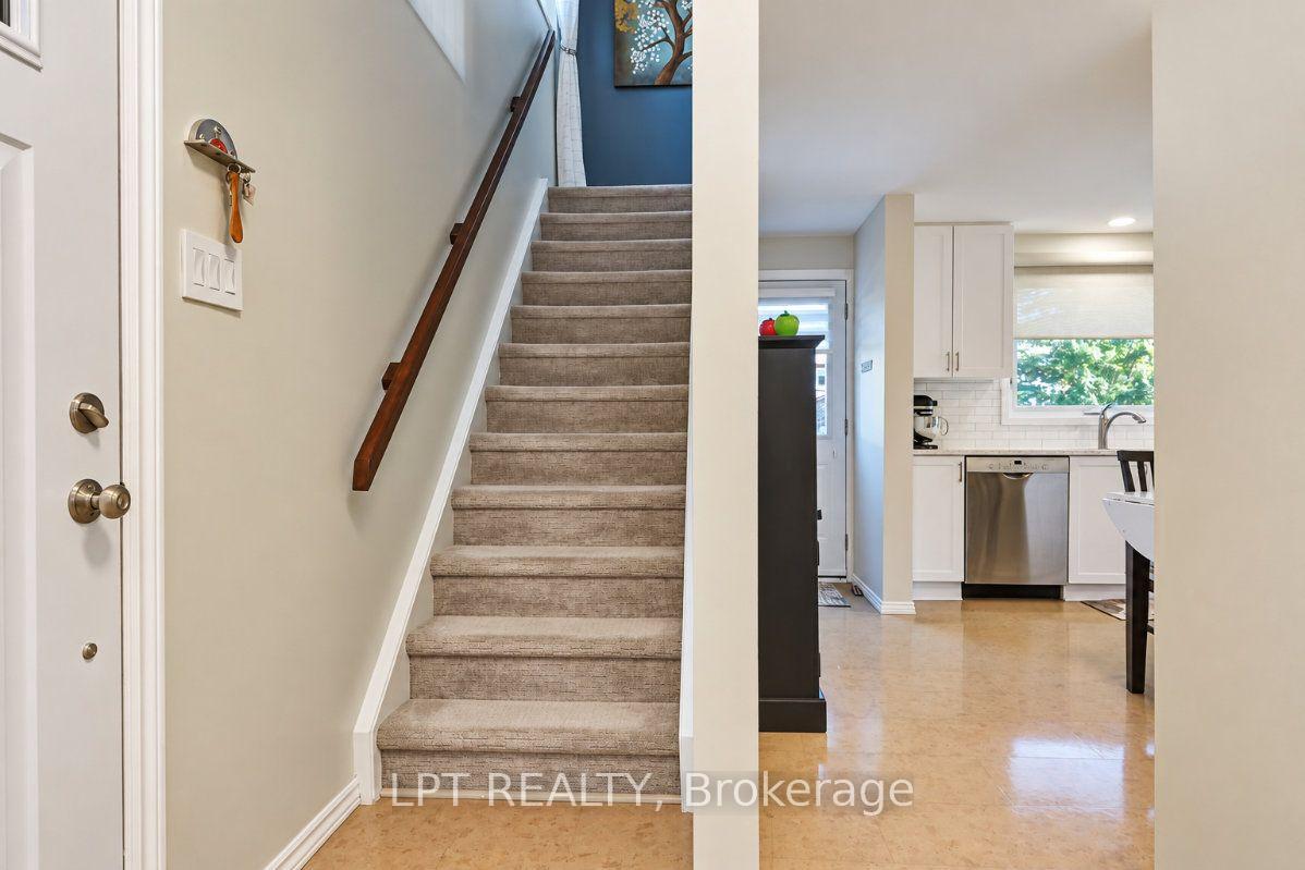 Photo 6 of 65 Coolspring Crescent, Ottawa, Borden Farm/Stewart Farm/Carleton Heights/Parkwood Hills — HOMEH