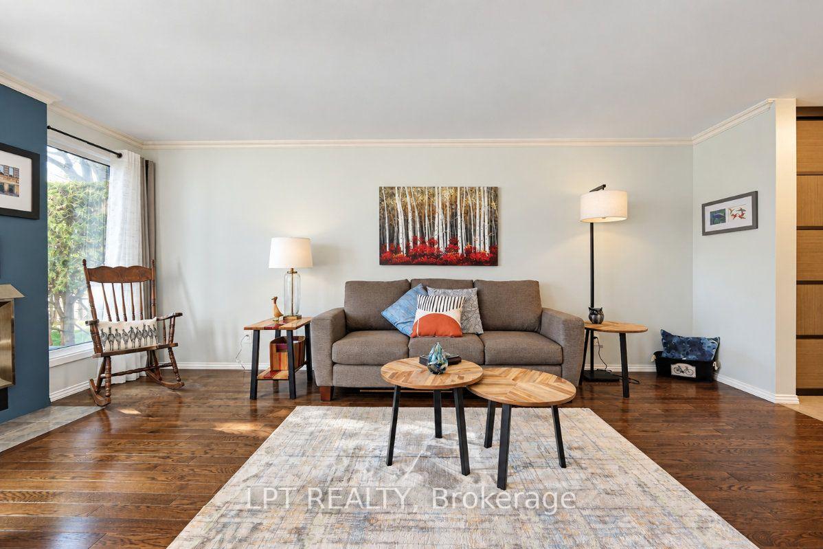 Photo 11 of 65 Coolspring Crescent, Ottawa, Borden Farm/Stewart Farm/Carleton Heights/Parkwood Hills — HOMEH