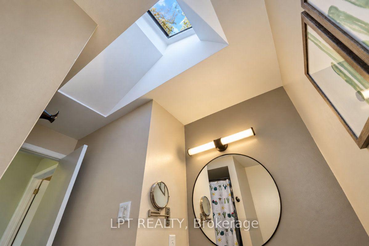 Photo 27 of 65 Coolspring Crescent, Ottawa, Borden Farm/Stewart Farm/Carleton Heights/Parkwood Hills — HOMEH